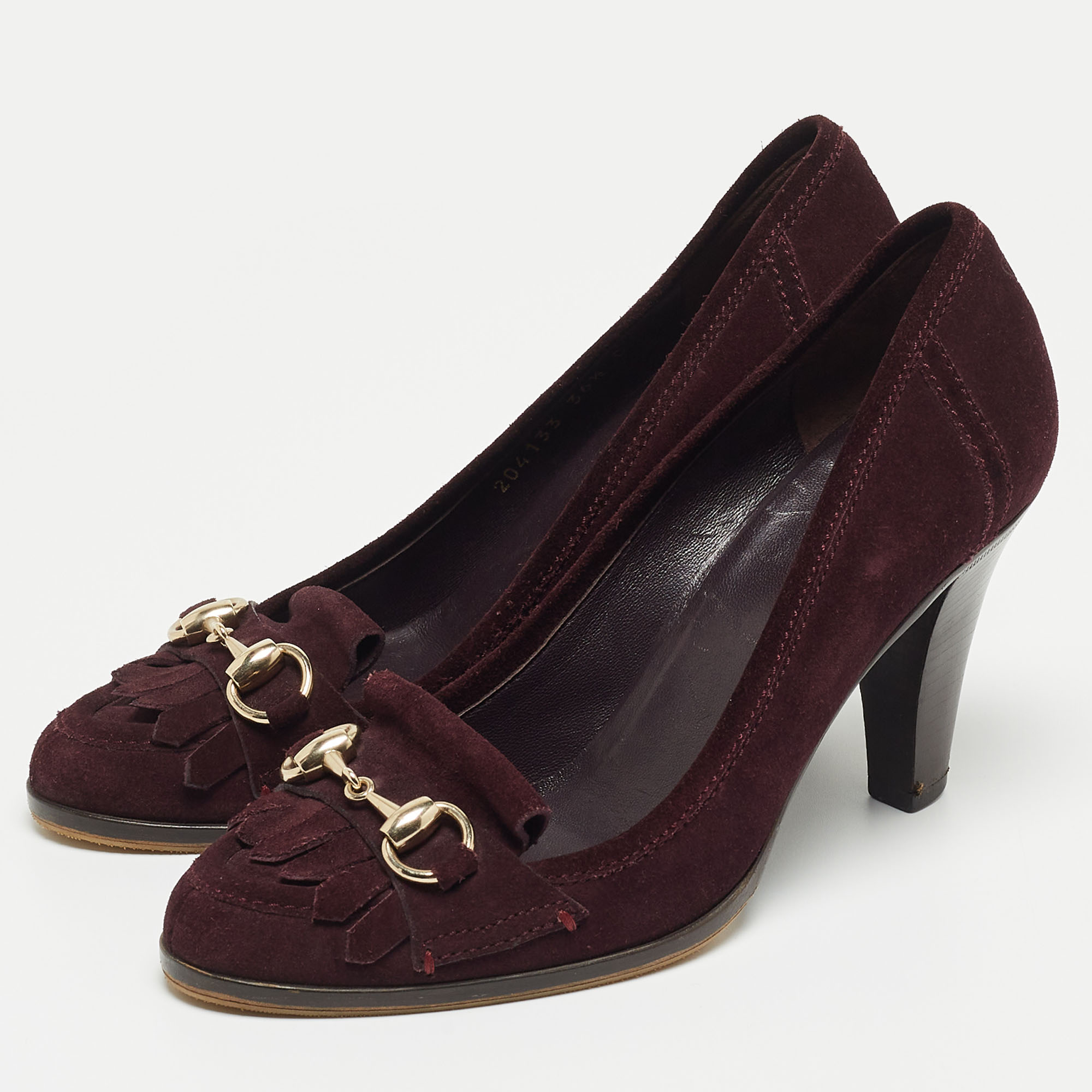 

Gucci Burgundy Suede Horsebit Fringe Detail Pumps Size