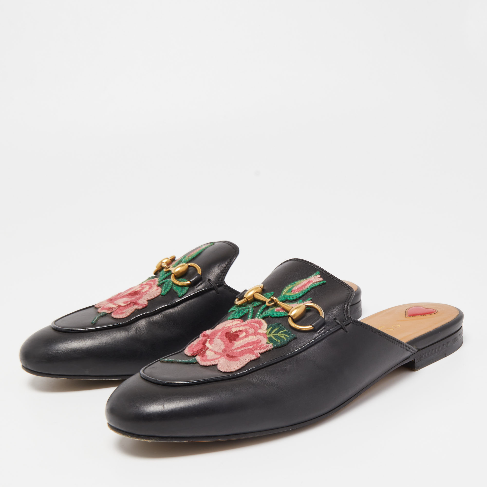 

Gucci Black Floral Embroidered Leather Princetown Mules Size