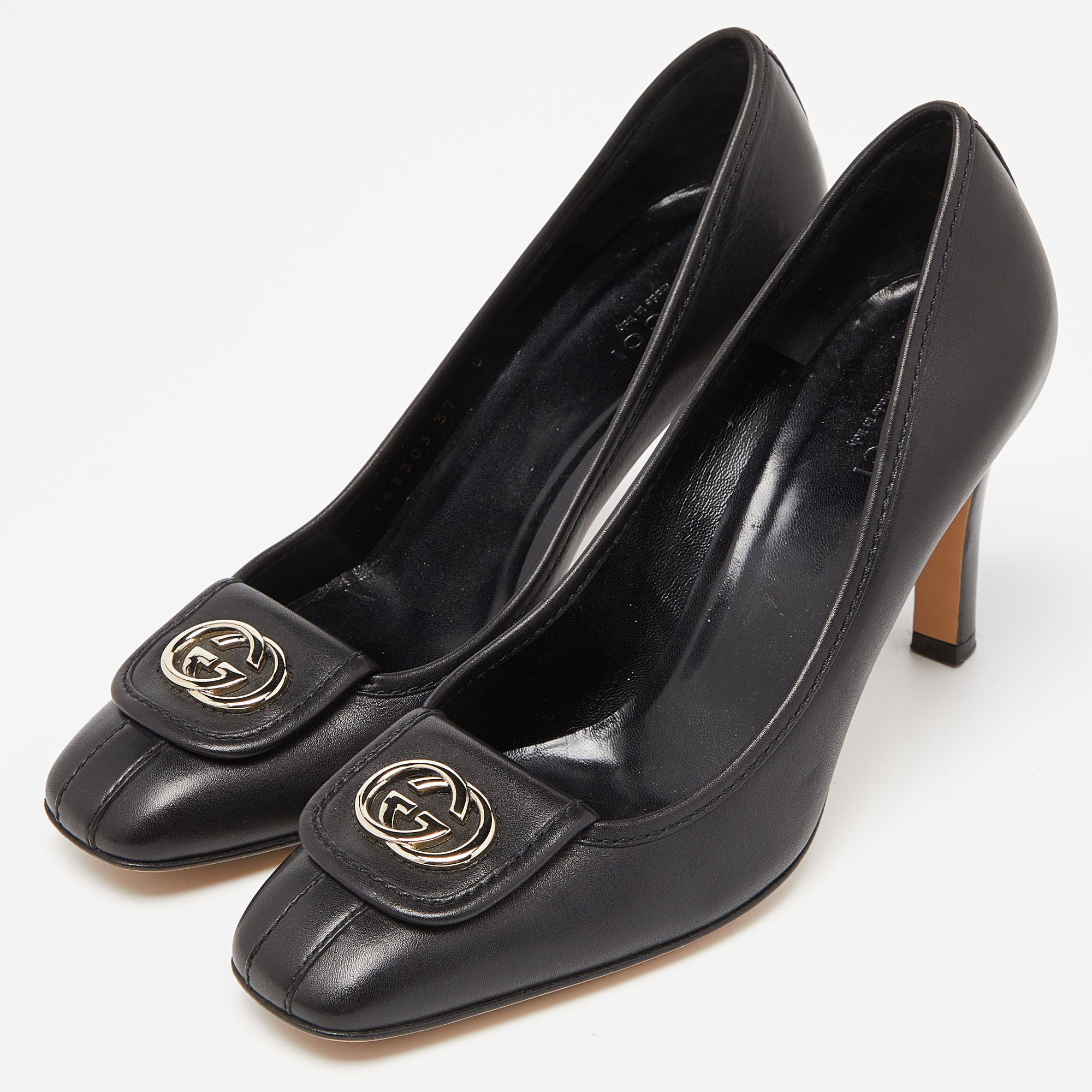 

Gucci Black Leather Interlocking GG Pumps Size