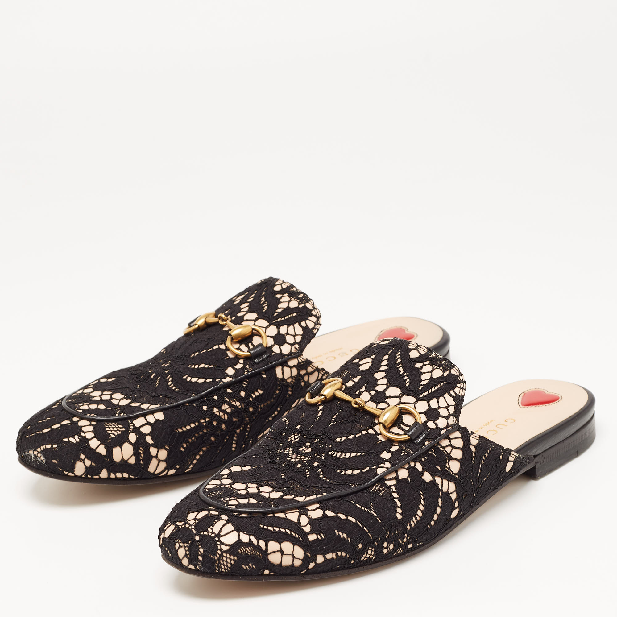 

Gucci Black/Beige Lace and Leather Princetown Flat Mules Size