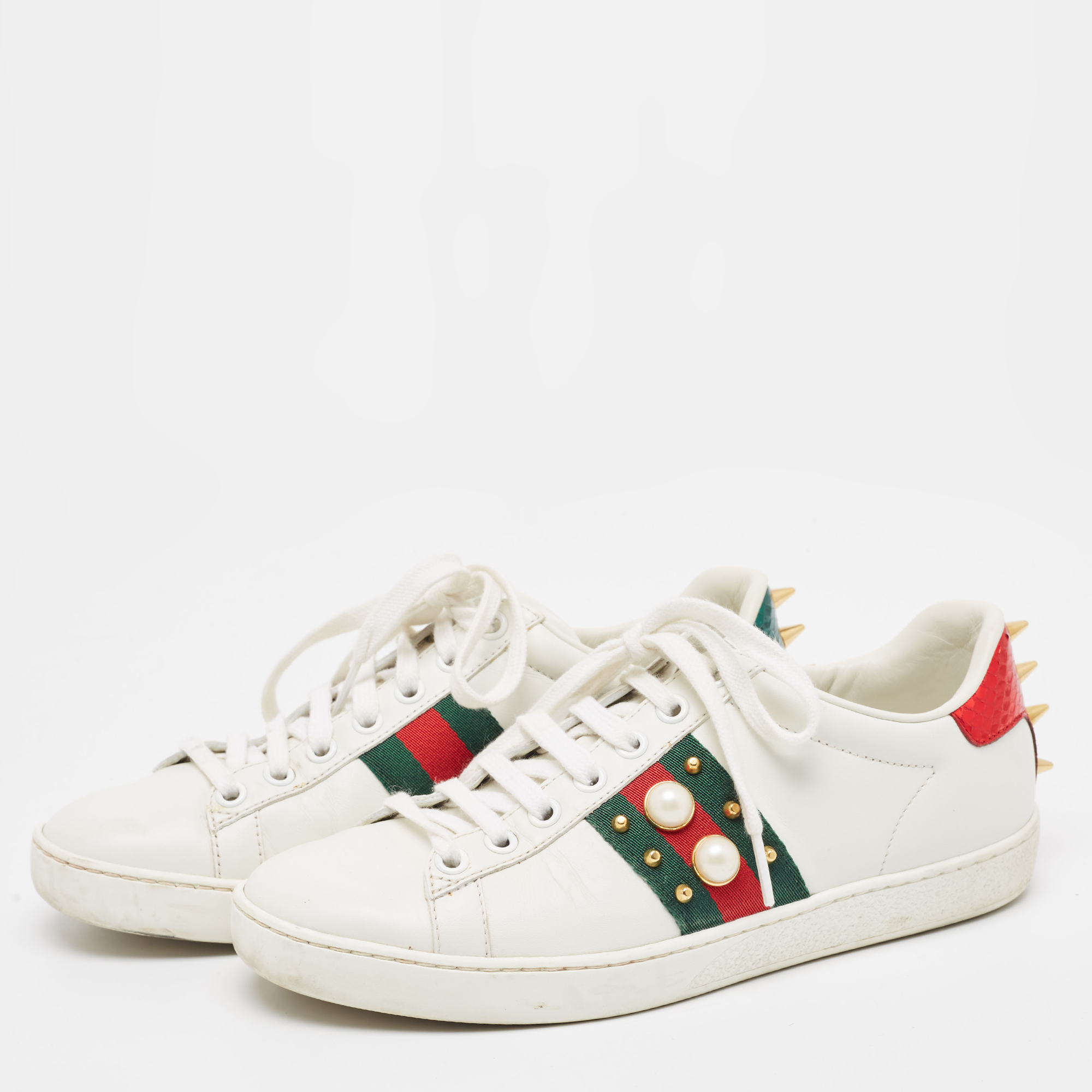 

Gucci White Leather Faux Pearl Embellished and Studded Ace Sneakers Size