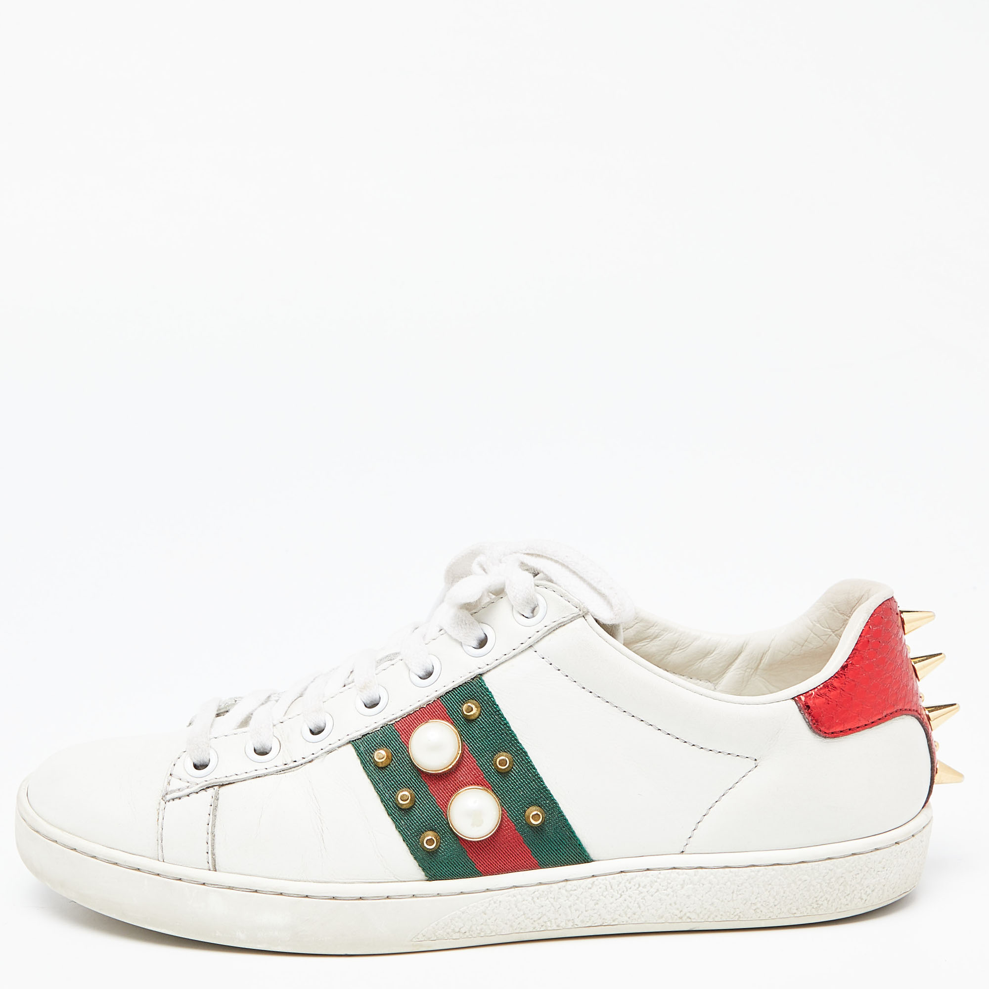 Pre-owned Gucci White Leather Faux Pearl And Spikes Embellished Ace Low Top Sneakers Size 36.5