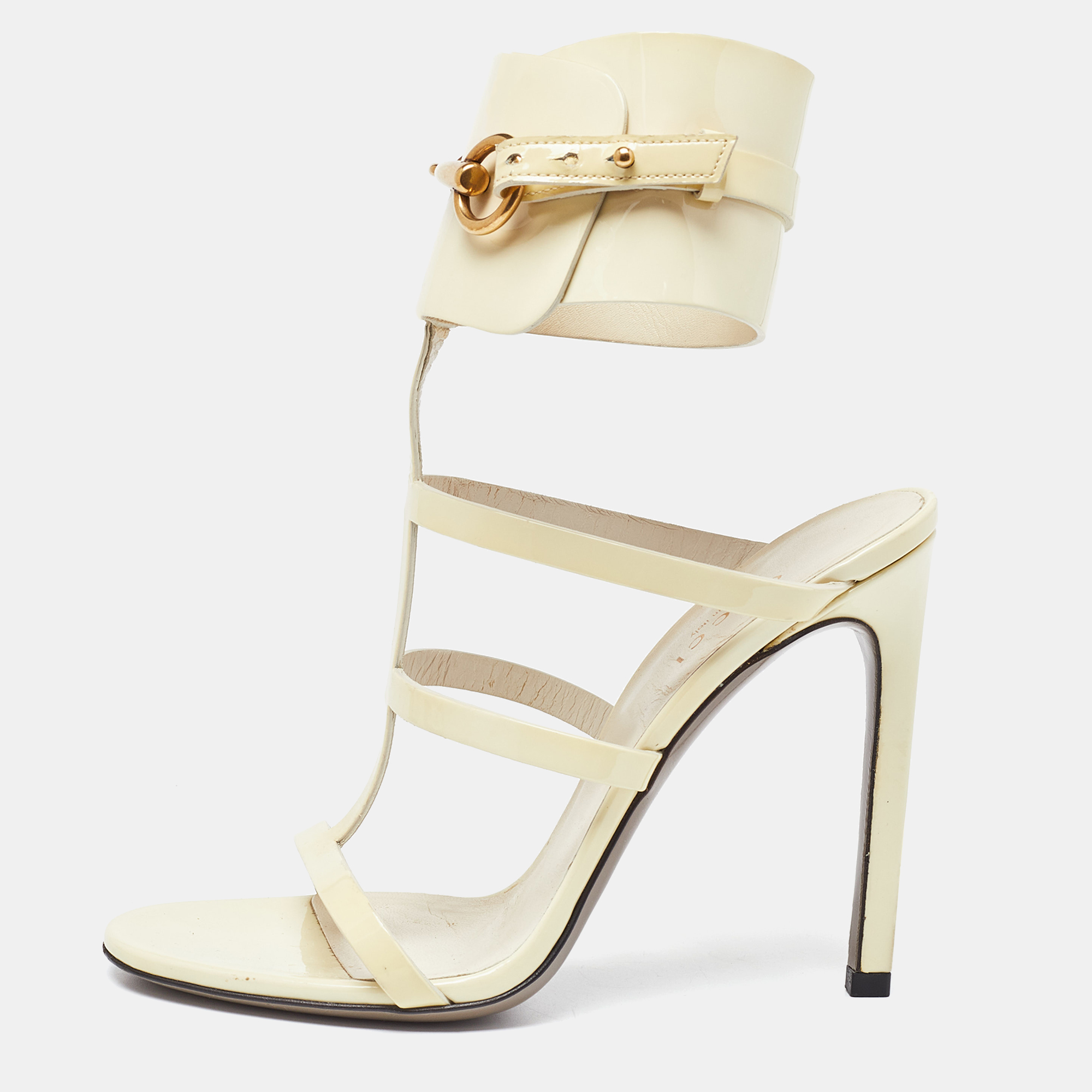 

Gucci Cream Patent Leather Ursula Horsebit Gladiator Sandals Size