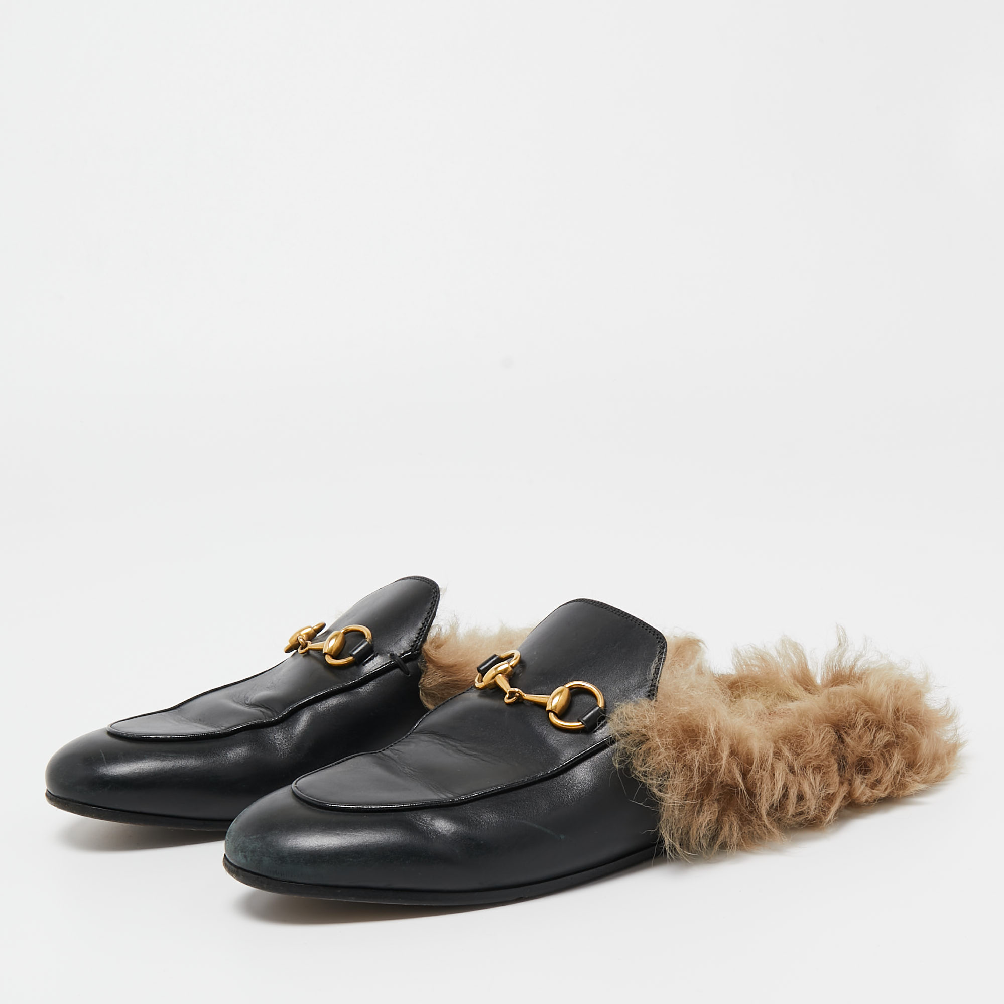 

Gucci Black Leather and Fur Princetown Horsebit Flat Mules Size