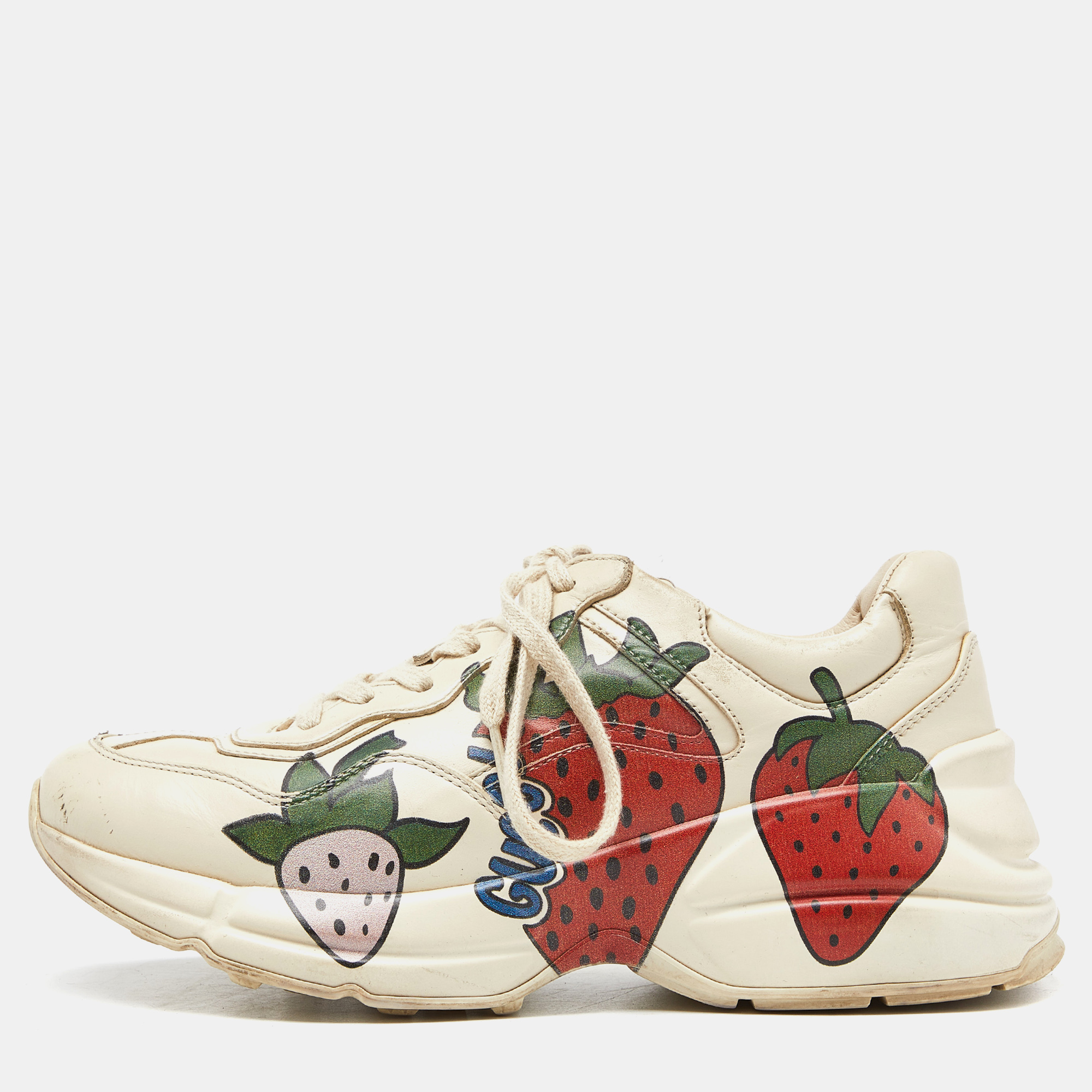 Give your outfit a luxe update with this pair of Gucci Rhyton sneakers. The shoes are sewn perfectly to help you make a statement in them for a long time.