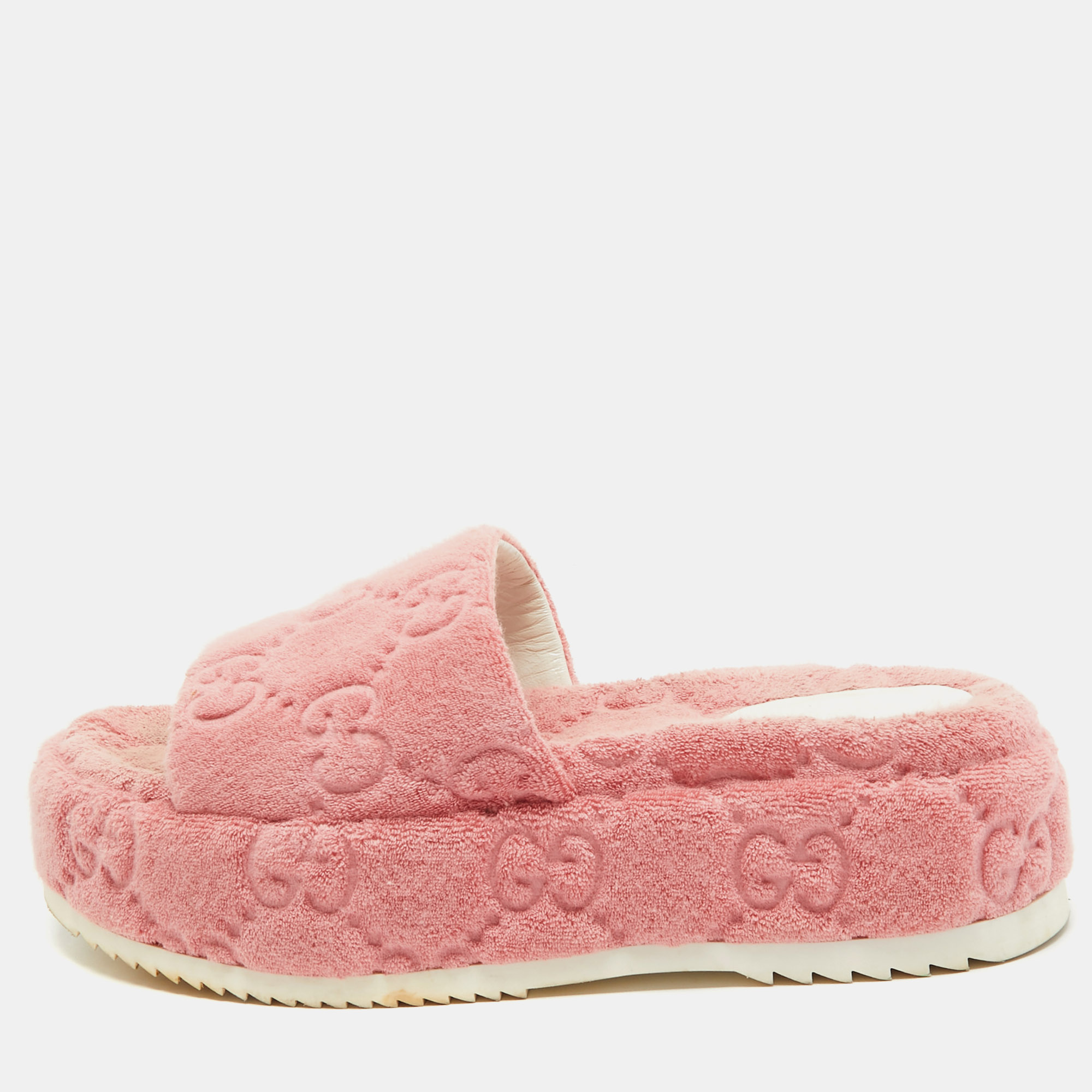 Pre-owned Gucci Pink Fabric Gg Platform Slides Size 38