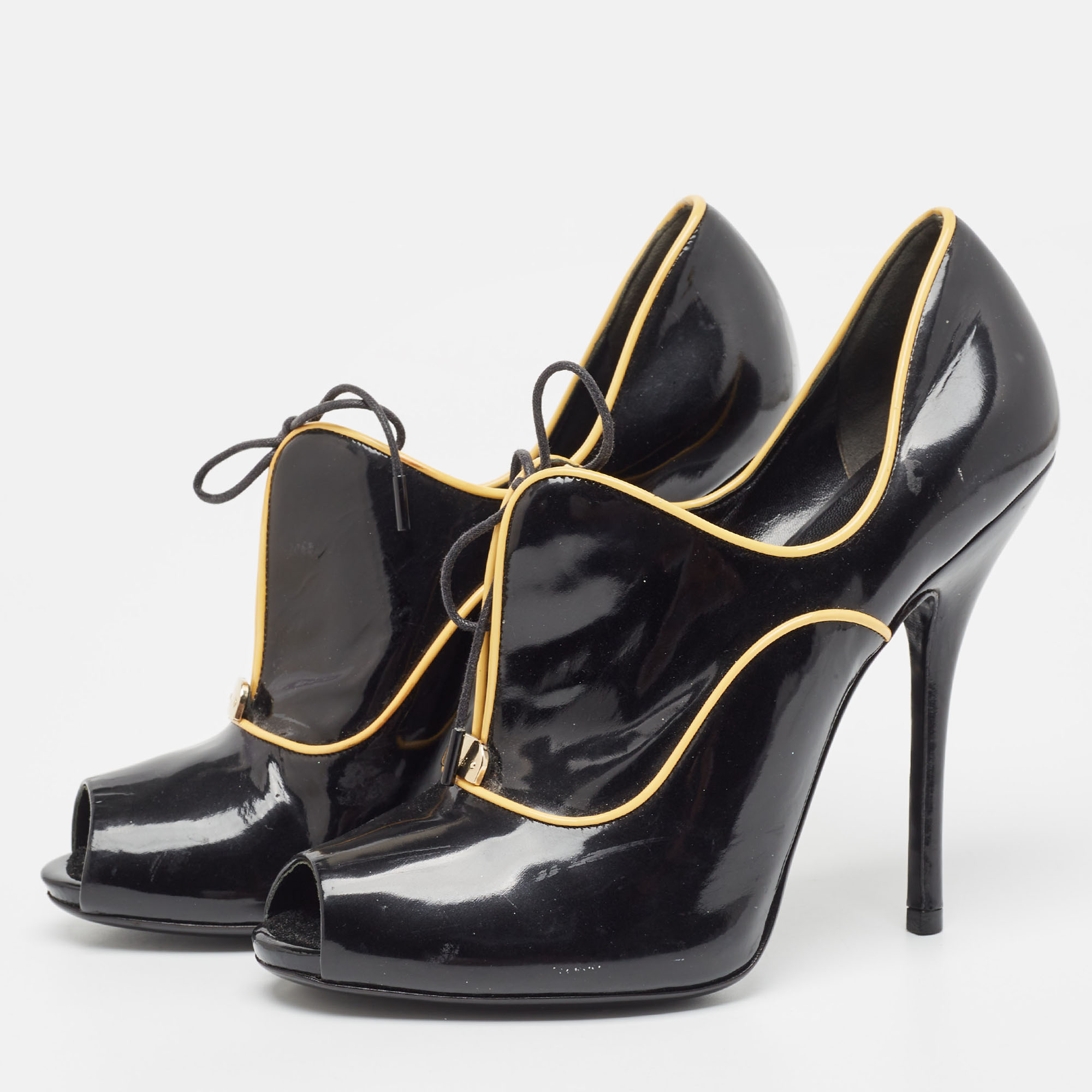 

Gucci Black Patent Newton Peep Toe Booties Size