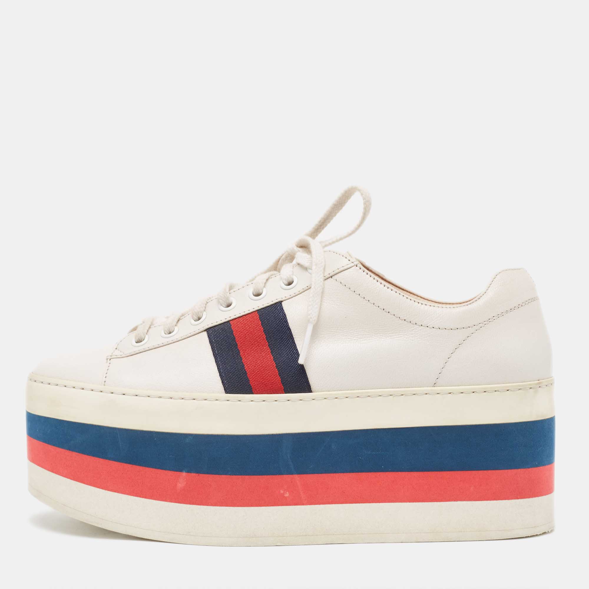 Add a statement appeal to your outfit with these Gucci platform sneakers. Made from premium materials they feature lace up vamps and relaxing footbeds. The rubber sole of this pair aims to provide you with everyday ease.