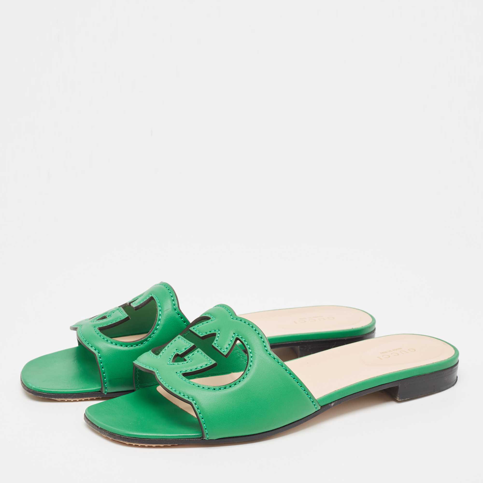 

Gucci Green Leather Cut Out Flat Slide Size