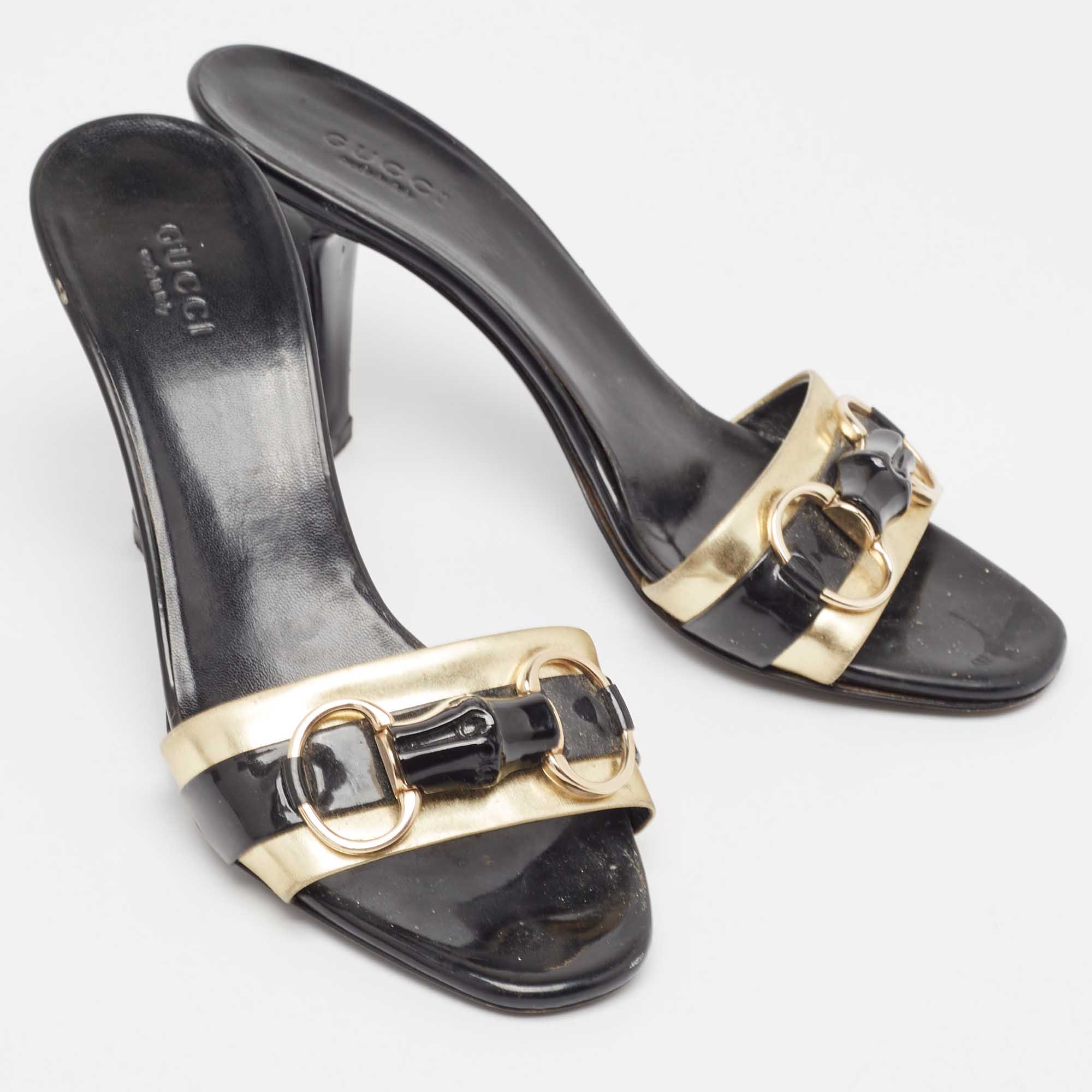 Gucci Black/Gold Leather Slip On Sandals Size 36 