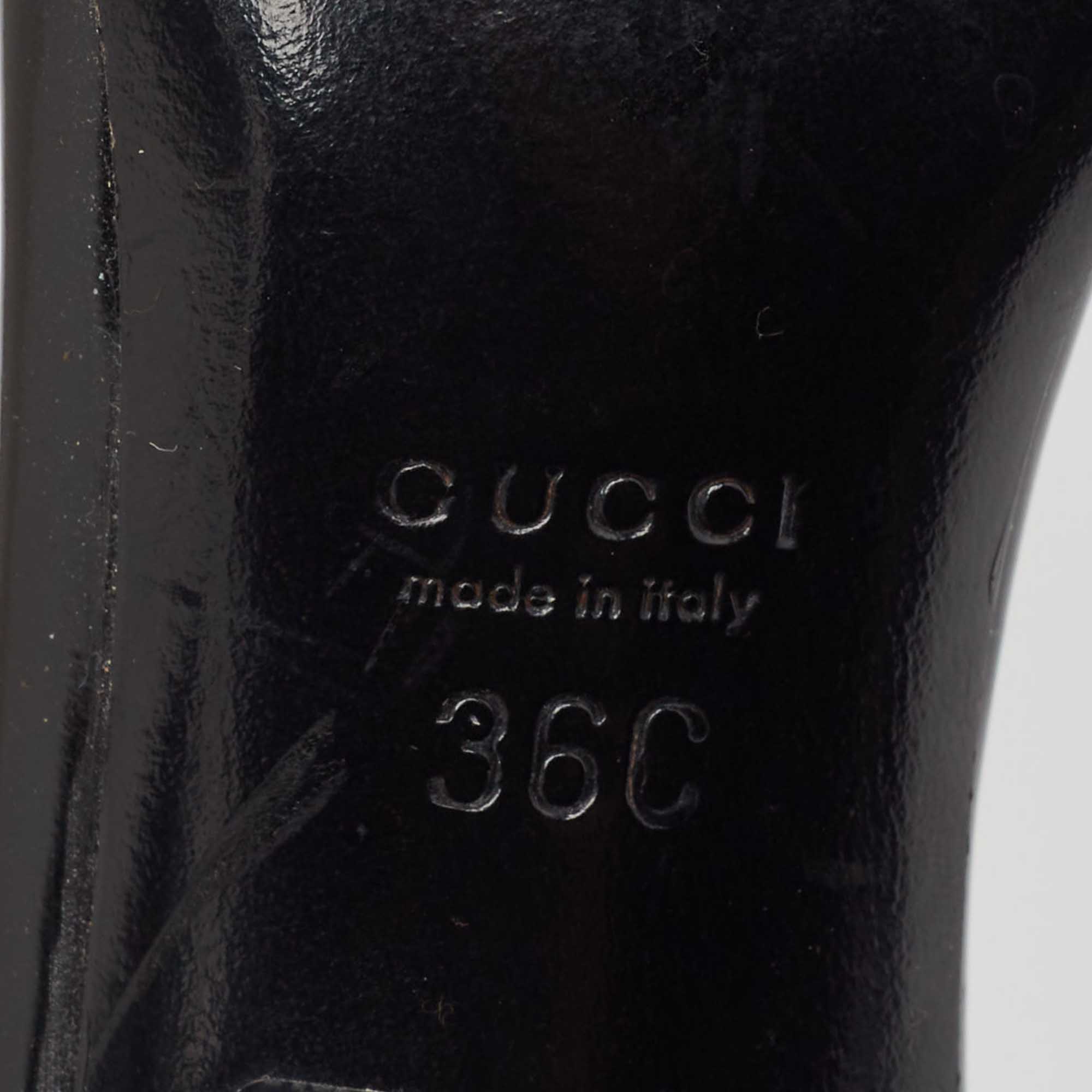 Gucci Black/Gold Leather Slip On Sandals Size 36 