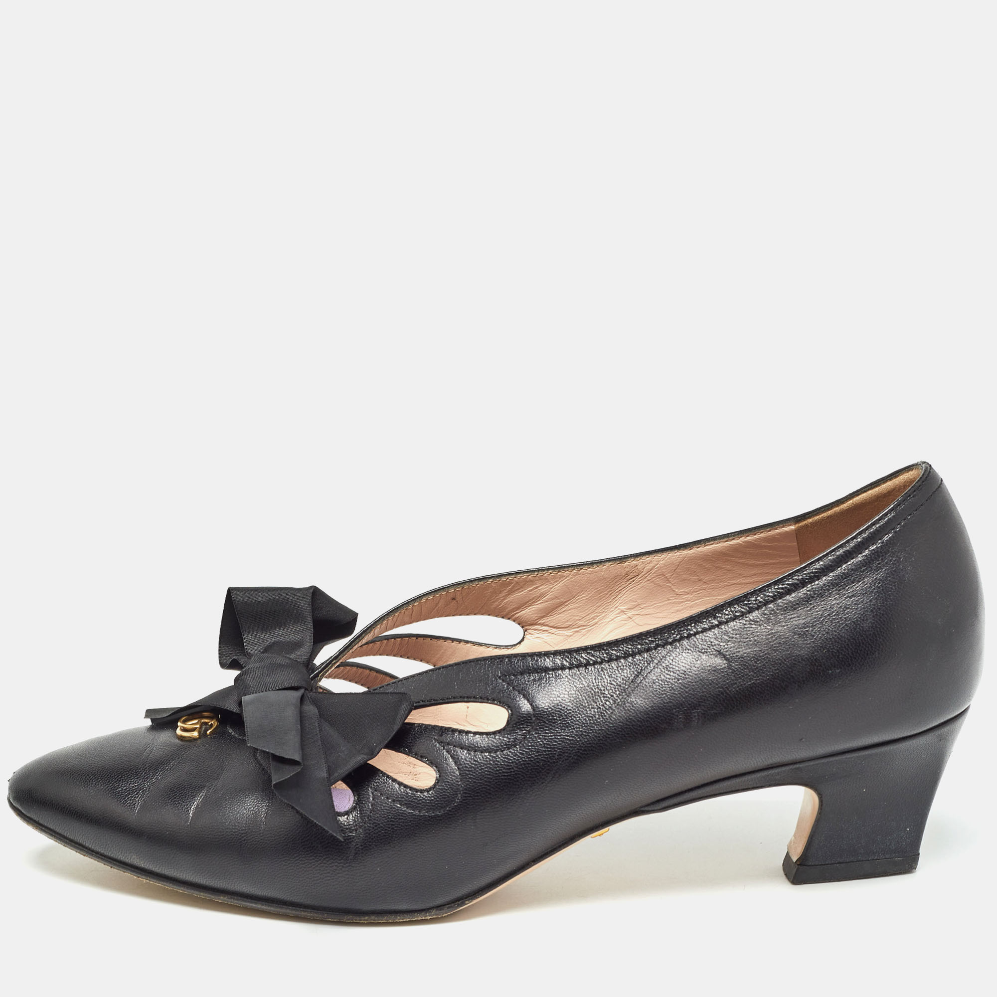 

Gucci Black Leather Cut Out Detail GG Bow Pumps Size