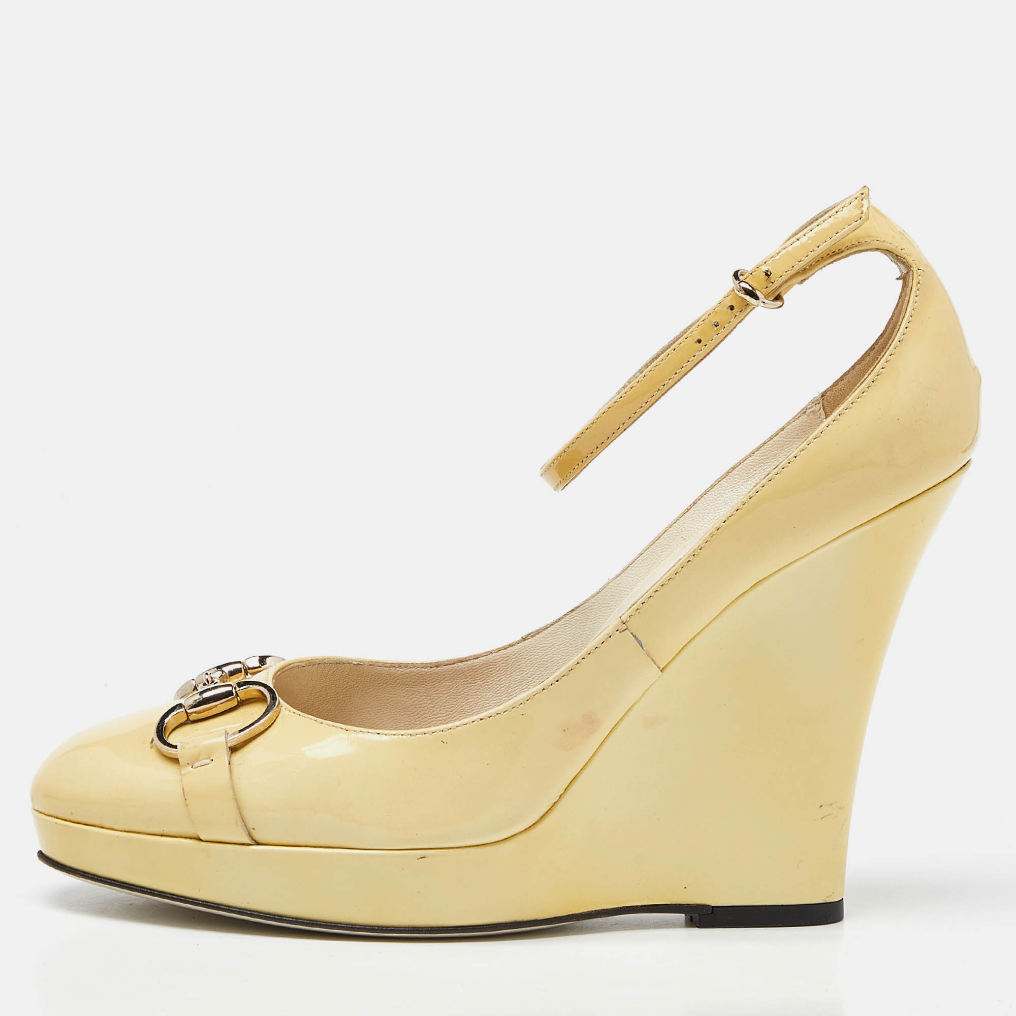 

Gucci Yellow Patent Leather Horsebit Wedge Pumps Size