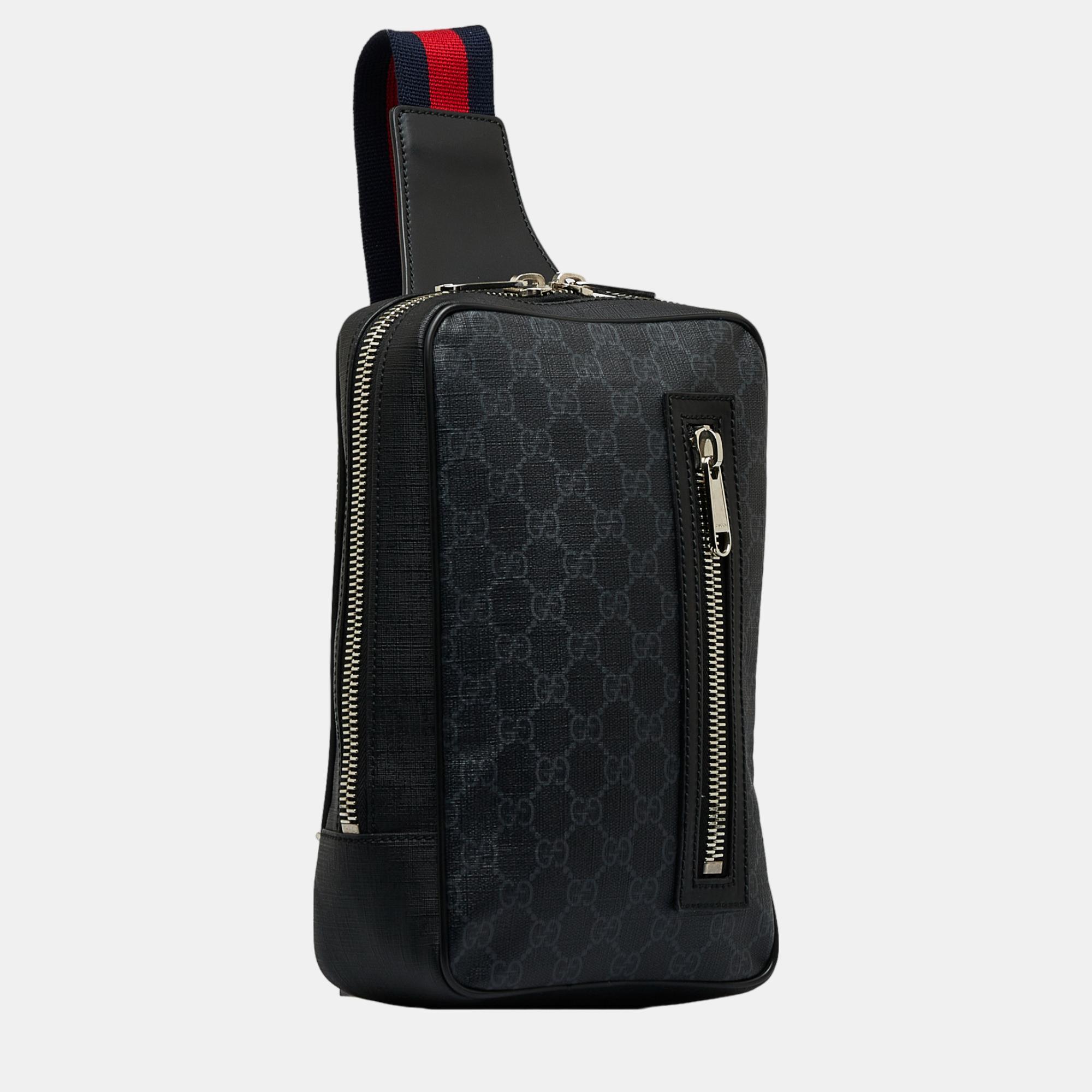 

Gucci Black GG Supreme Soft Zip Web Sling Bag