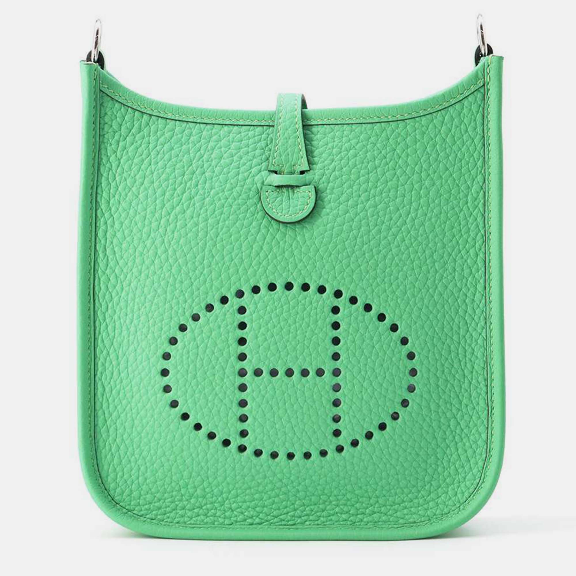 

Hermes Amazon Vert Comic Taurillon Clemence Evelyne Bag TPM, Green