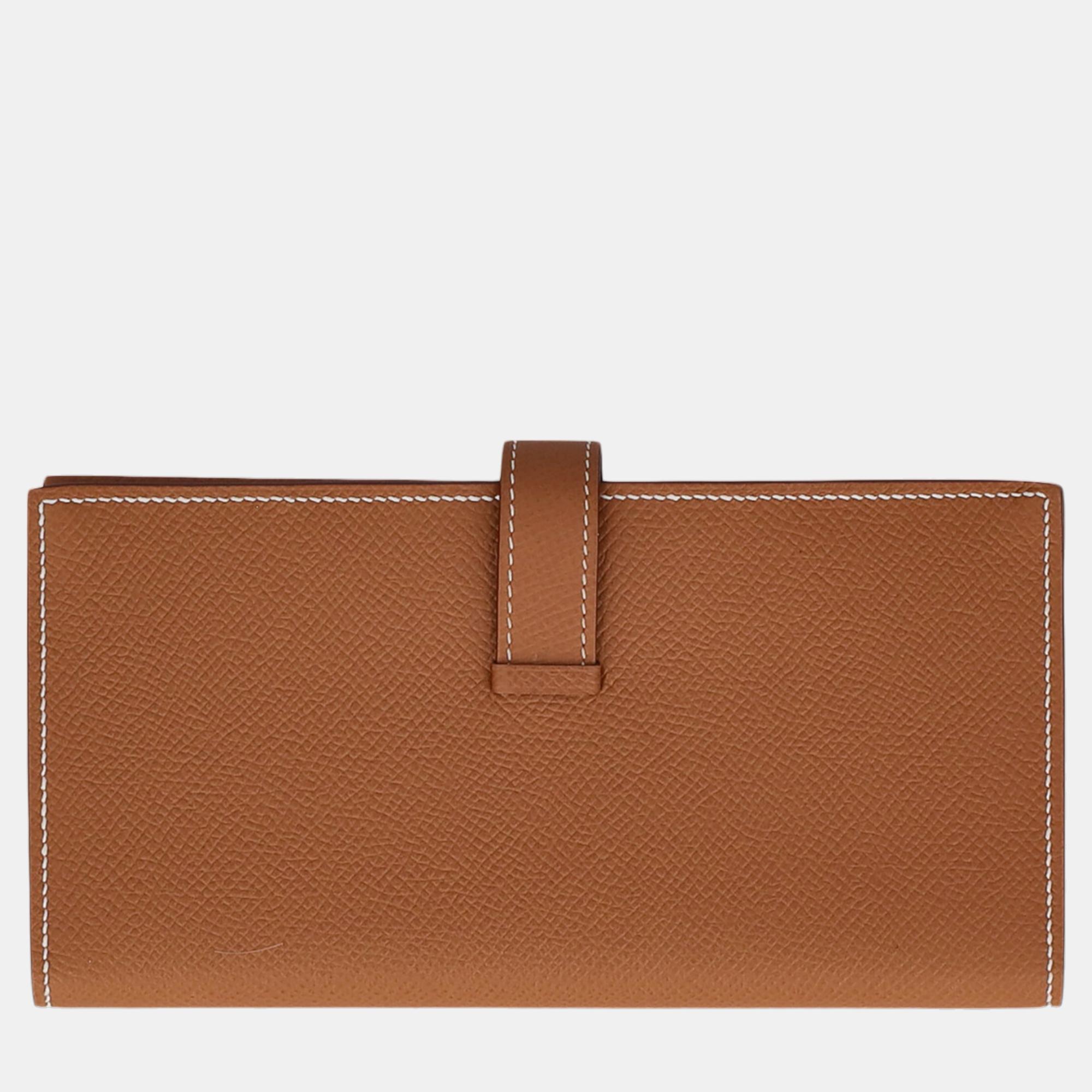 

HermÃ¨s Women's Leather Wallet - Beige