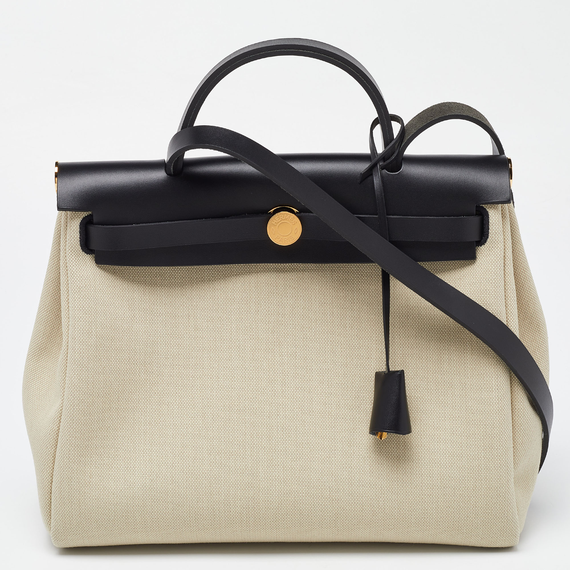 

Hermès Beige/Black Canvas and Vache Hunter Leather Herbag Zip 31 Bag