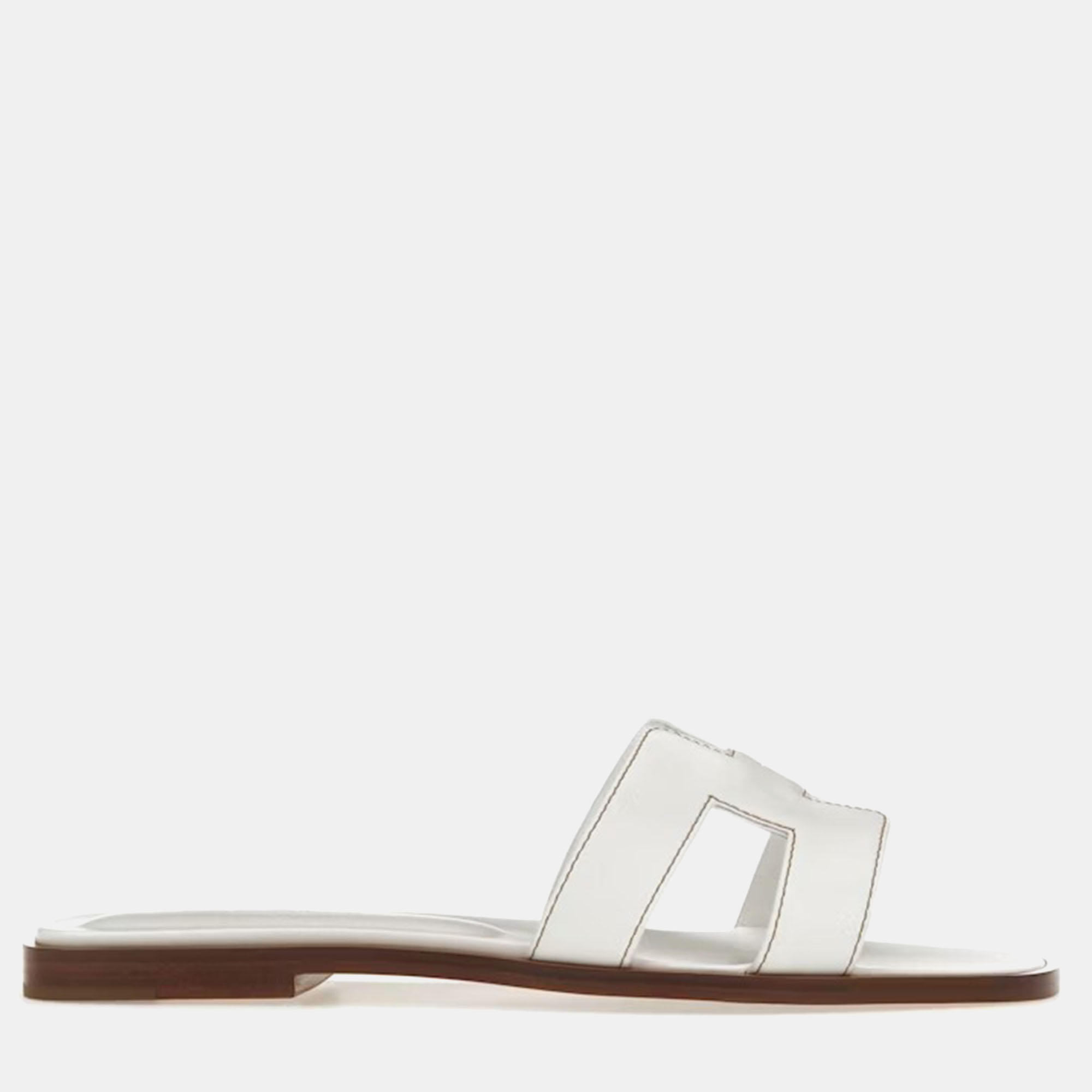 

Hermes Blanc Calfskin Leather Oran Sandal, White