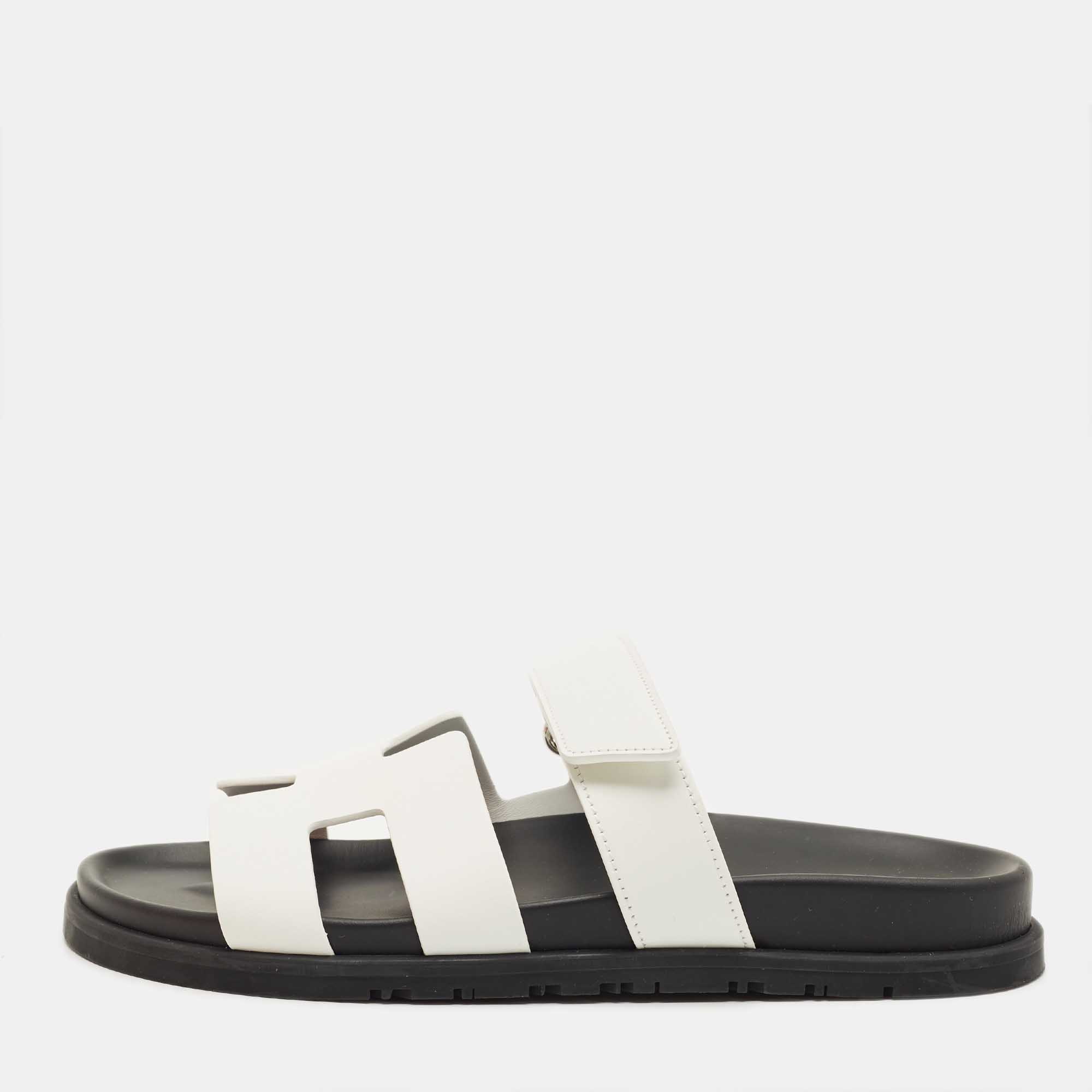 Pre-owned Hermes White/black Leather Chypre Flat Slides Size 40