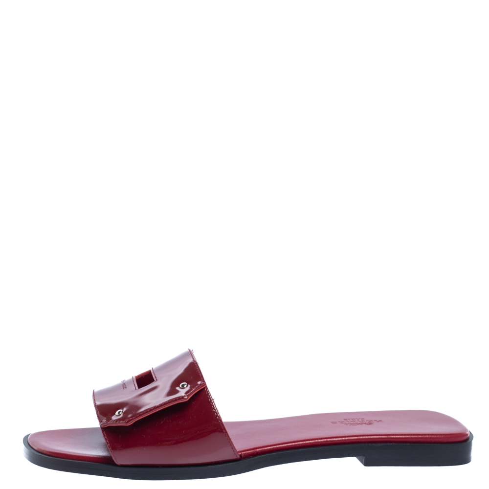 

Hermes Red Patent Leather View Slide Sandals Size