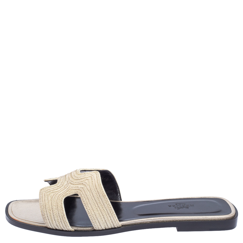 

Hermes Cream Fabric Oran Flats Size