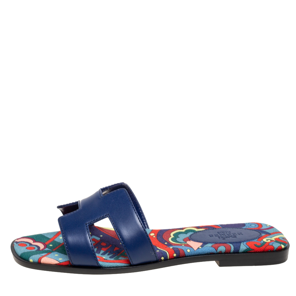 

Hermes Navy Blue Leather Oran Flat Slide Sandals Size