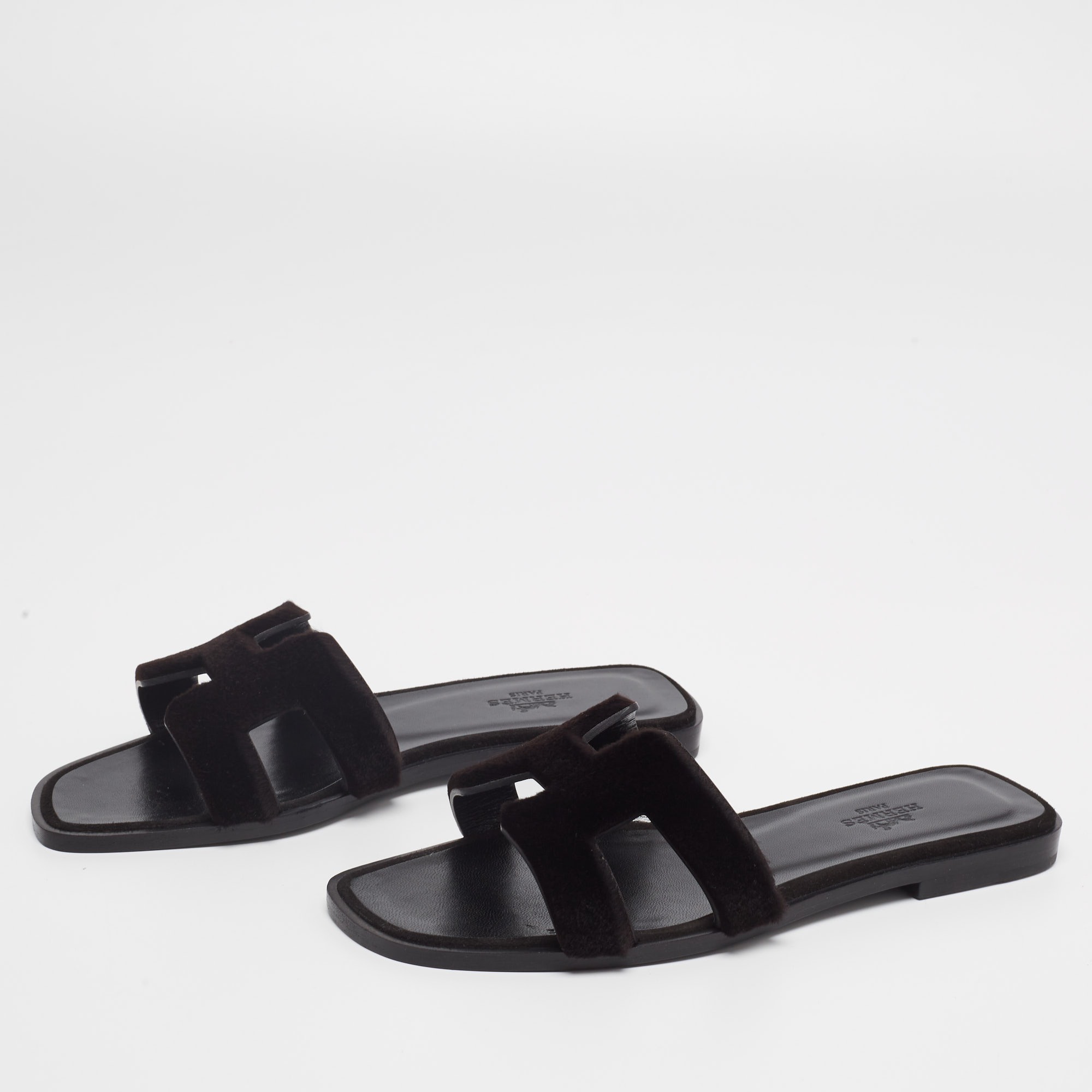

Hermes Black Fur Oran Sandals Size