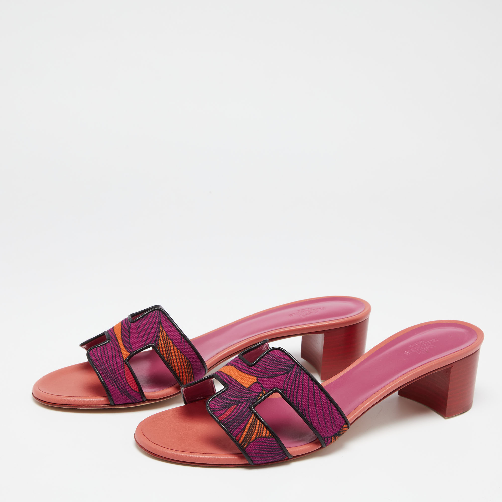 

Hermes Multicolor Printed Canvas And Leather Oasis Block Heel Slide Sandals Size