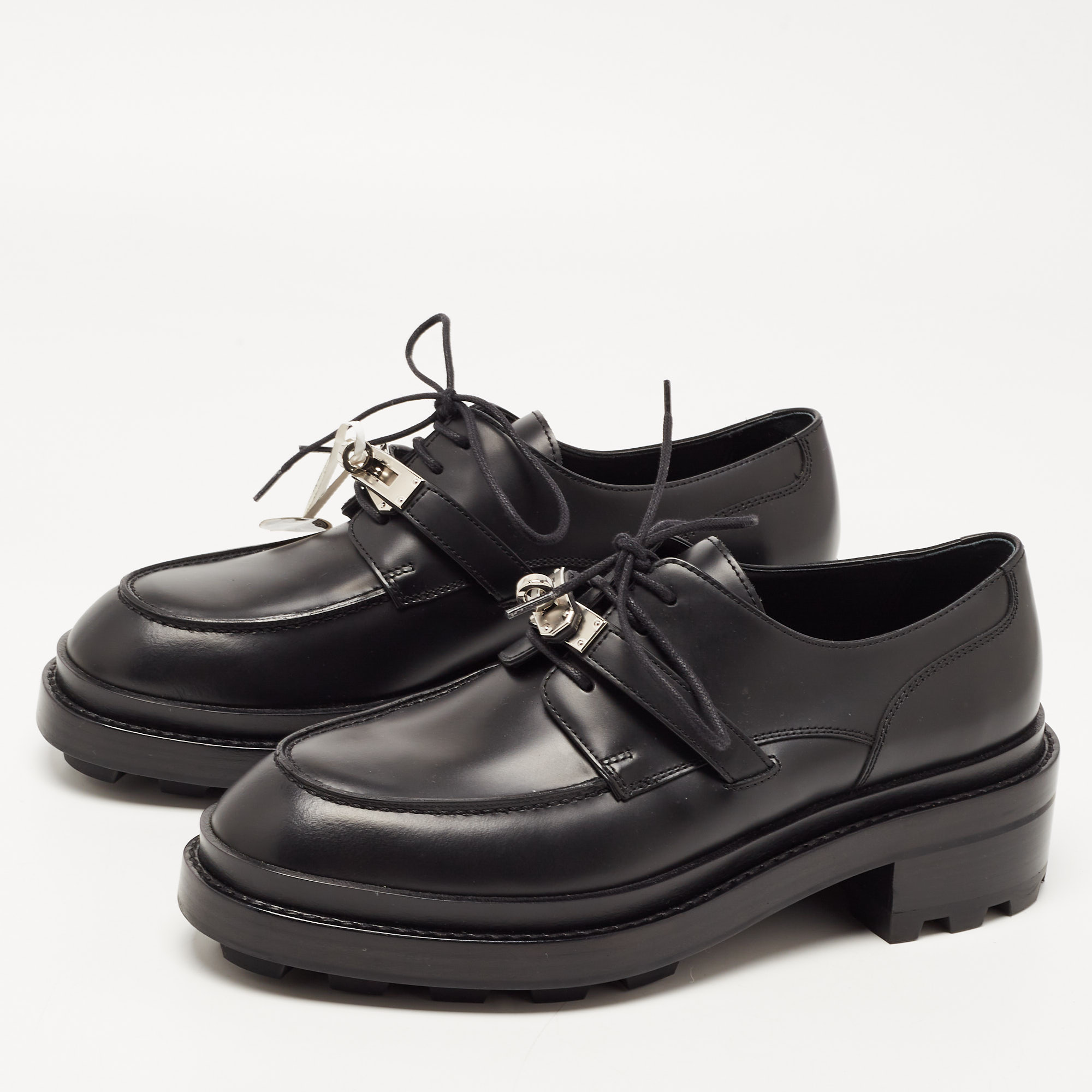 

Hermes Black Leather Kelly Oxford Size