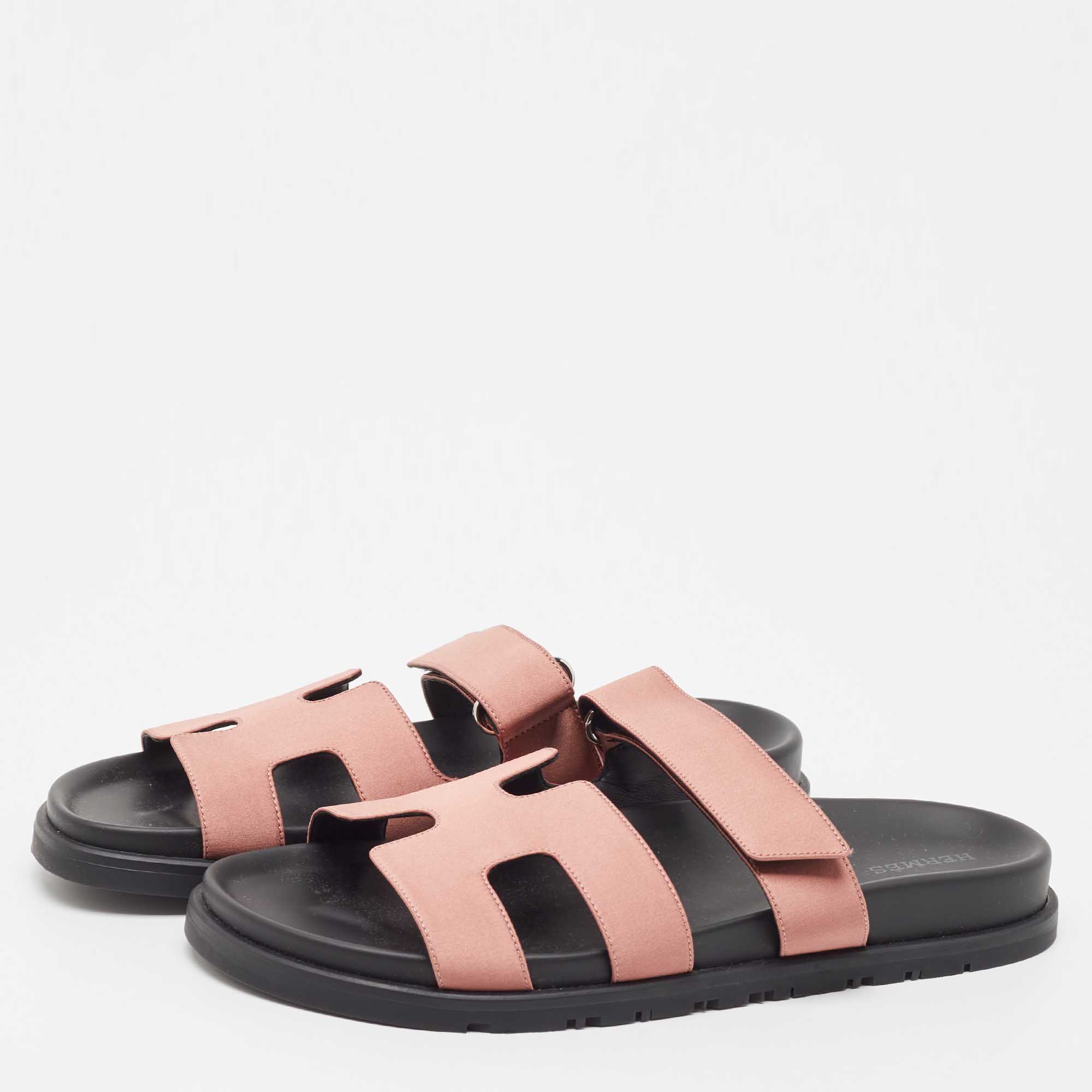 

Hermes Pink Satin Chypre Sandals Size