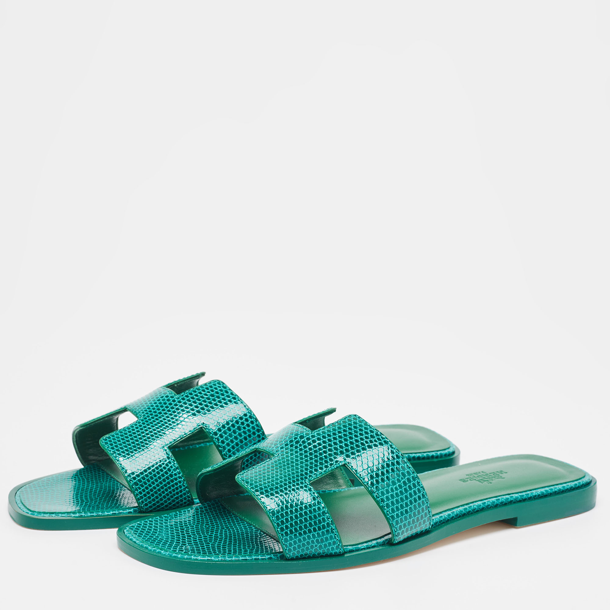 

Hermès Green Lizard Oran Flat Slides Size