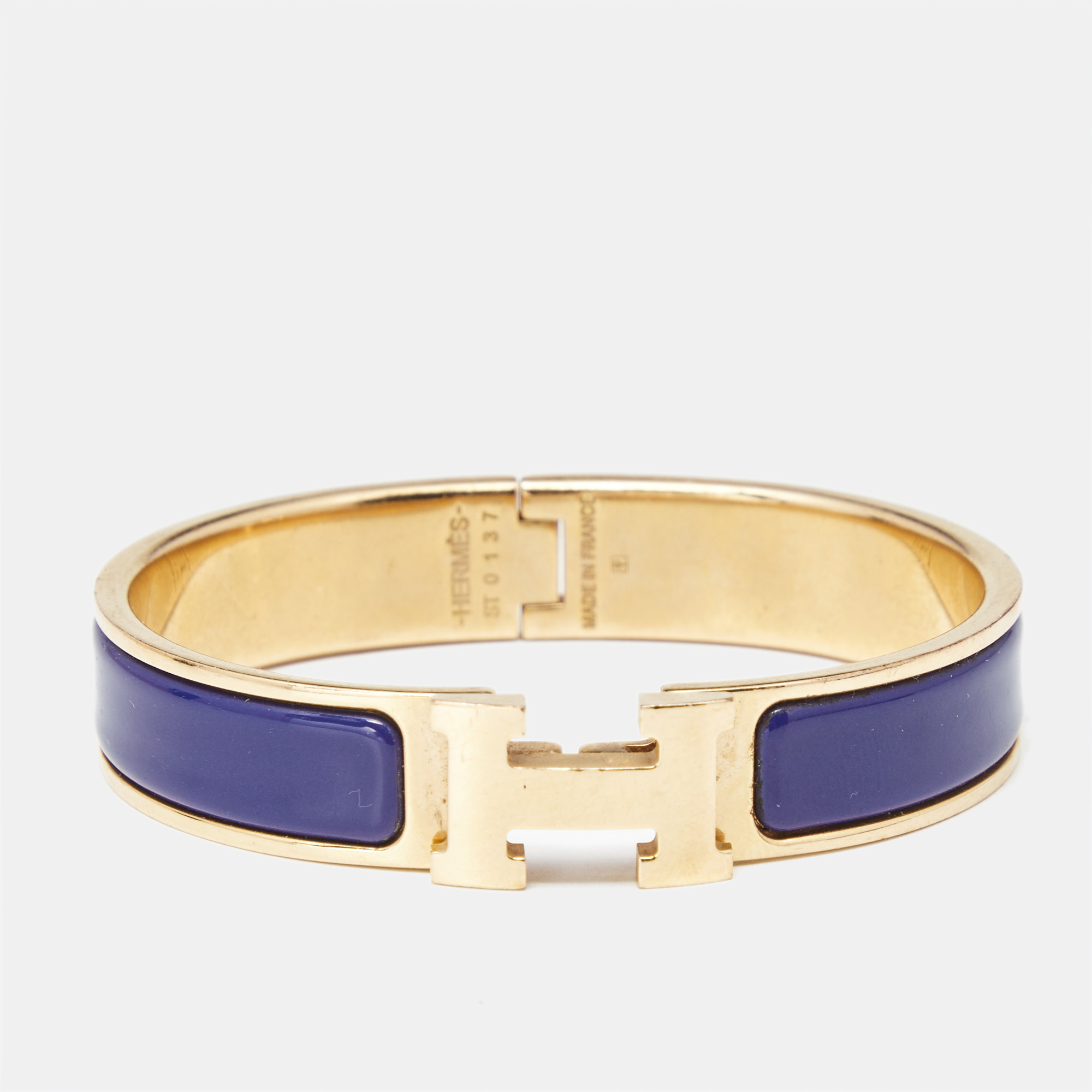 

Hermès Clic H Navy Blue Enamel Gold Plated Bracelet