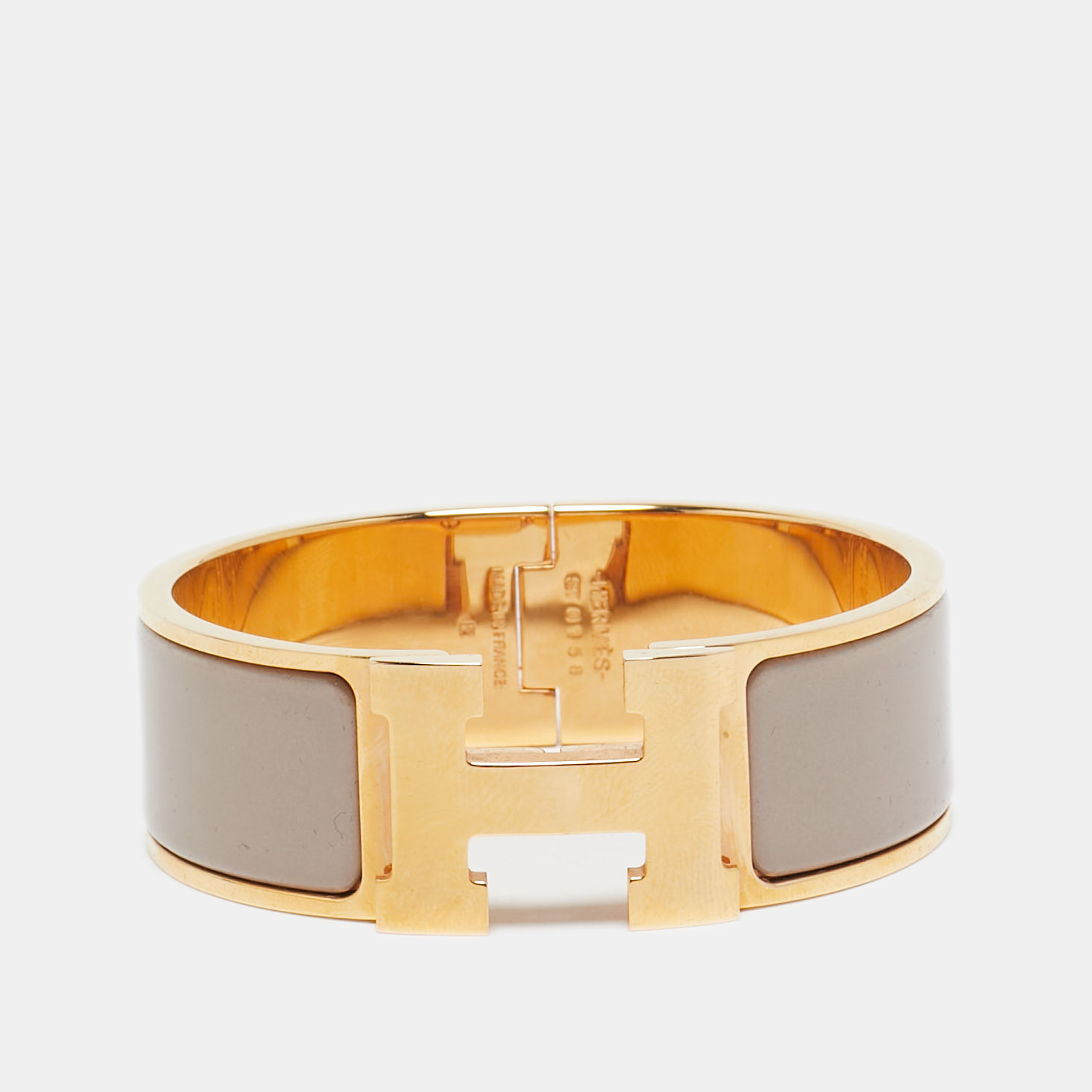 

Hermès Clic Clac H Enamel Rose Gold Plated Wide Bracelet, Beige