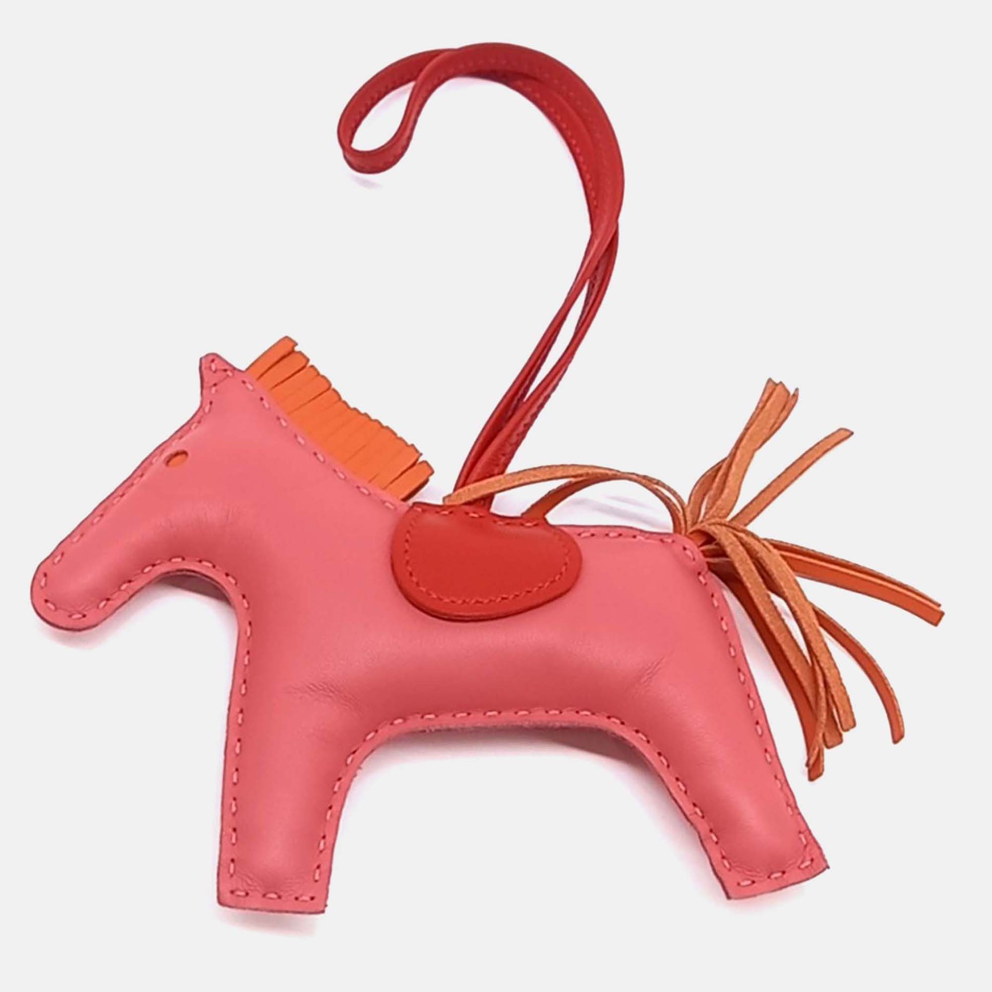 

Hermes Pink Leather Rodeo Bag Medium