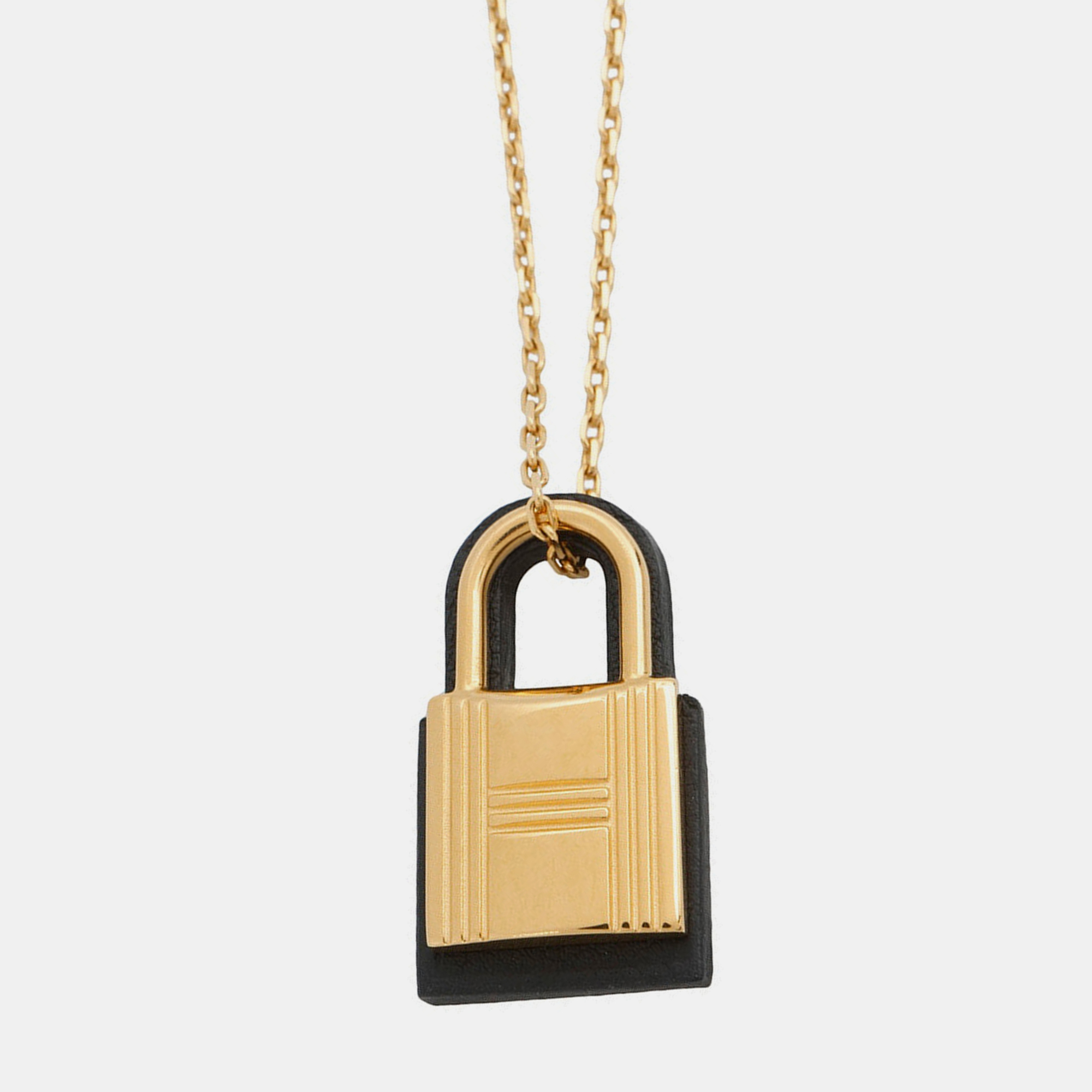 

Hermes O'Kelly Pendant Size Pm Black Gold Plated Leather