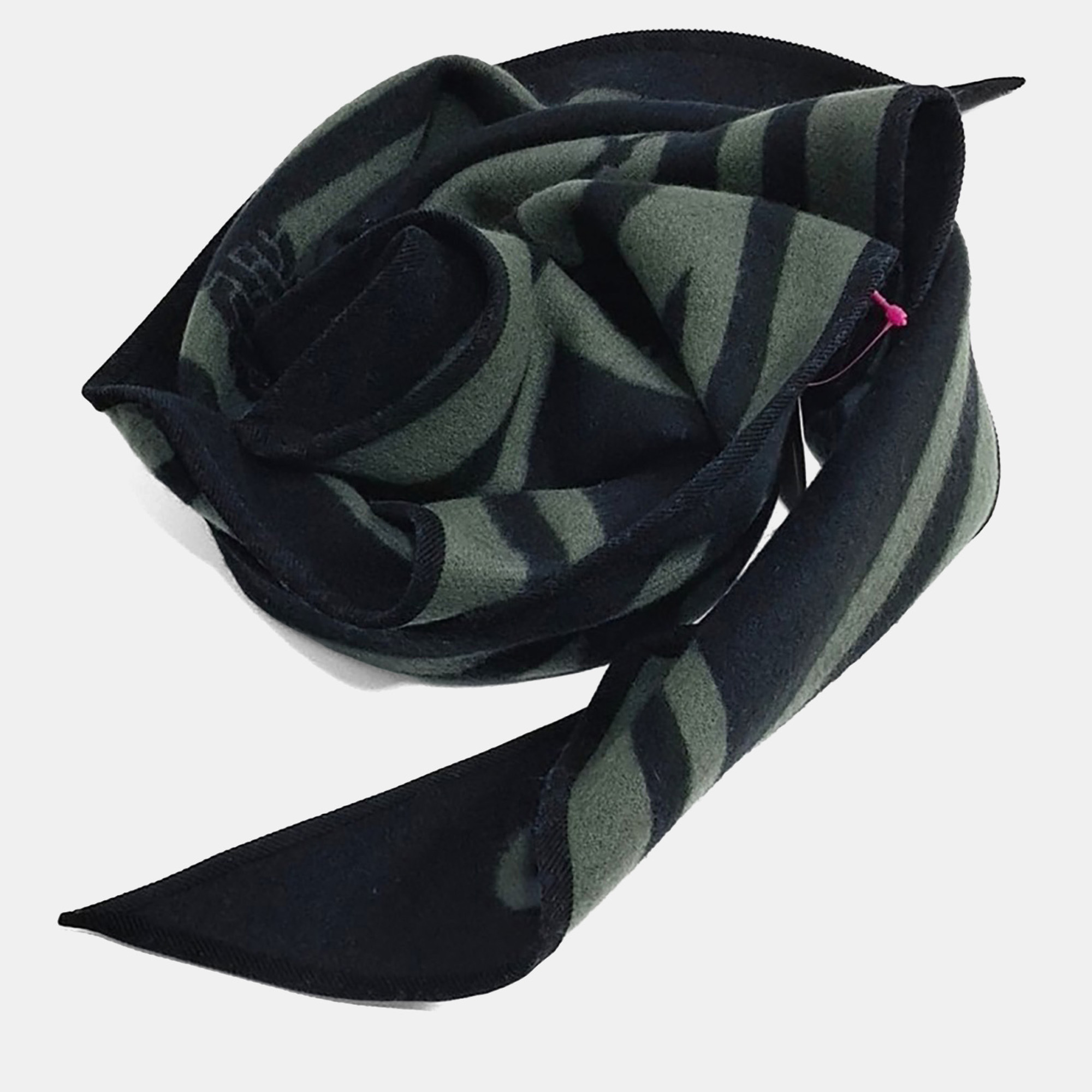 

Hermes cashmere triangle muffler, Multicolor