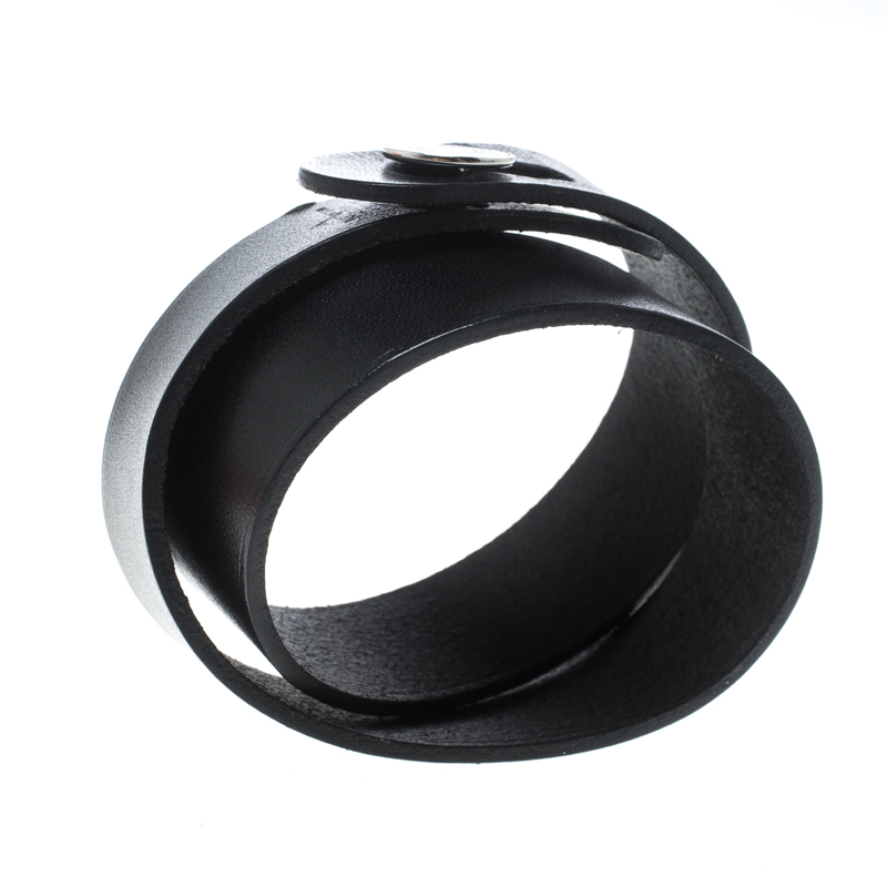 

Hermes Kelly Double Tour Black Leather Bracelet Size