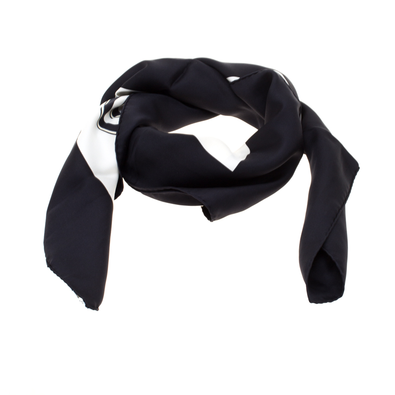 Pre Owned Hermes Navy Blue and White Brides de Gala Printed Silk Square Scarf