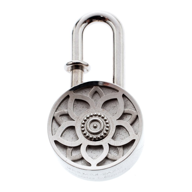 Pre Owned Hermes Palladium Plated Lotus Cadena Lock Charm