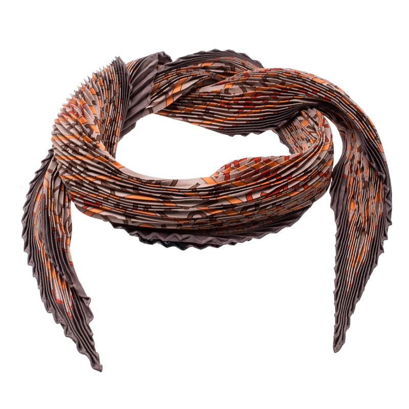 Pre Owned Hermes Brown Les Sources De La Vie Printed Plisse Silk Diamond Scarf