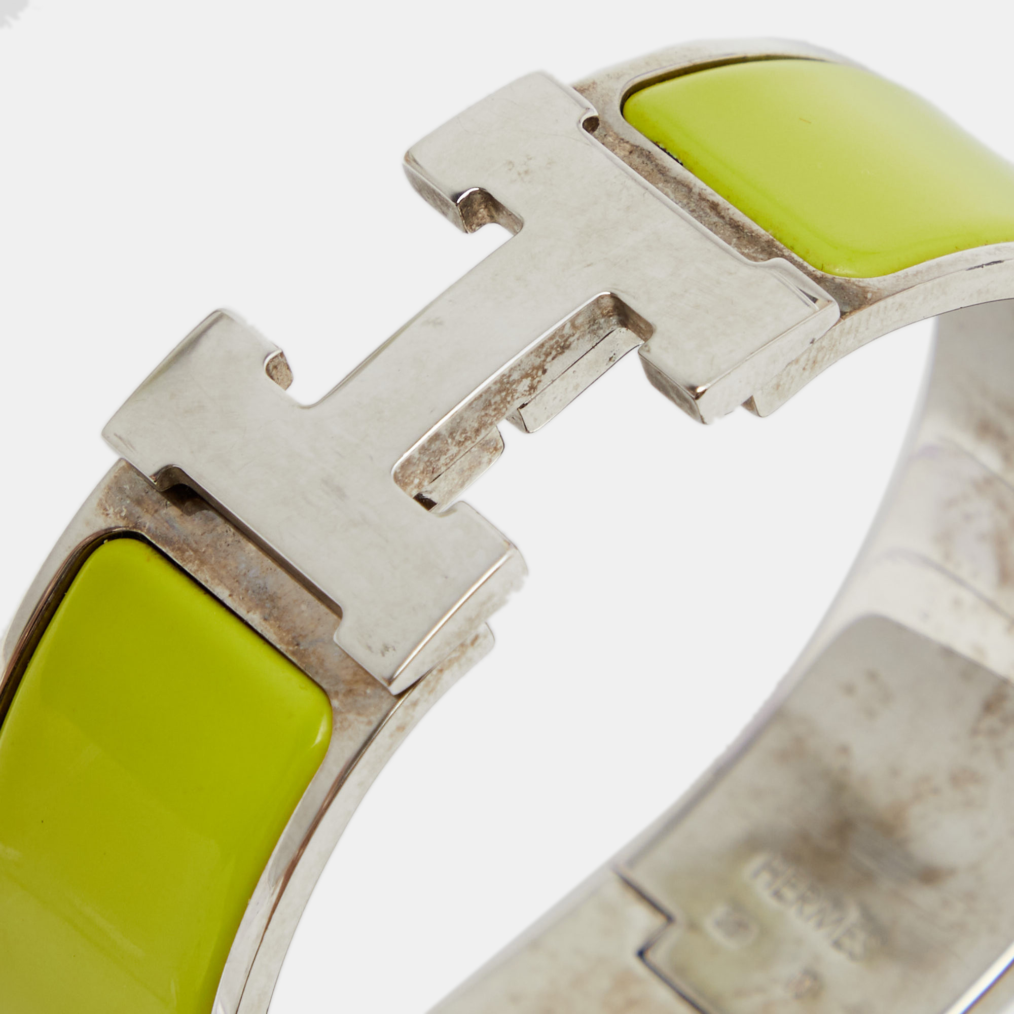 

Hermès Clic Clac H Neon Green Enamel Palladium Plated Wide Bracelet, Grey