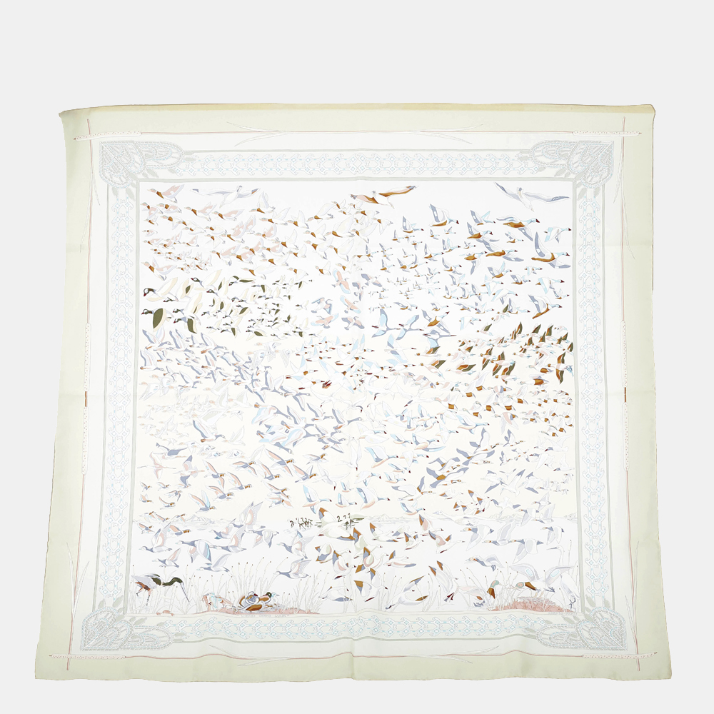 

Hermes Multi Color/White Libres Comme lAir Silk Scarf, Multicolor