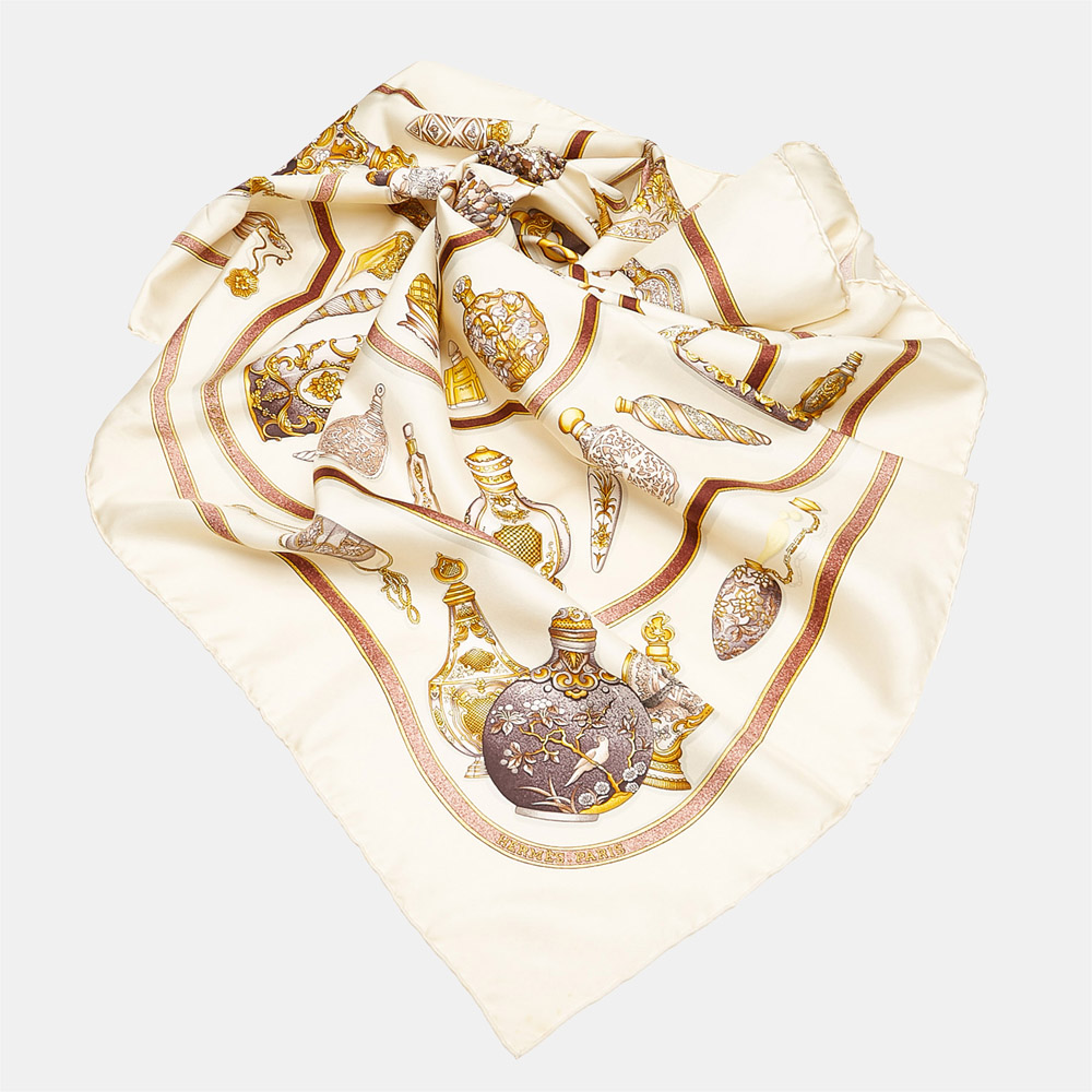 

Hermes Multi Color/White Qu Import le Flacon Silk Scarf, Multicolor