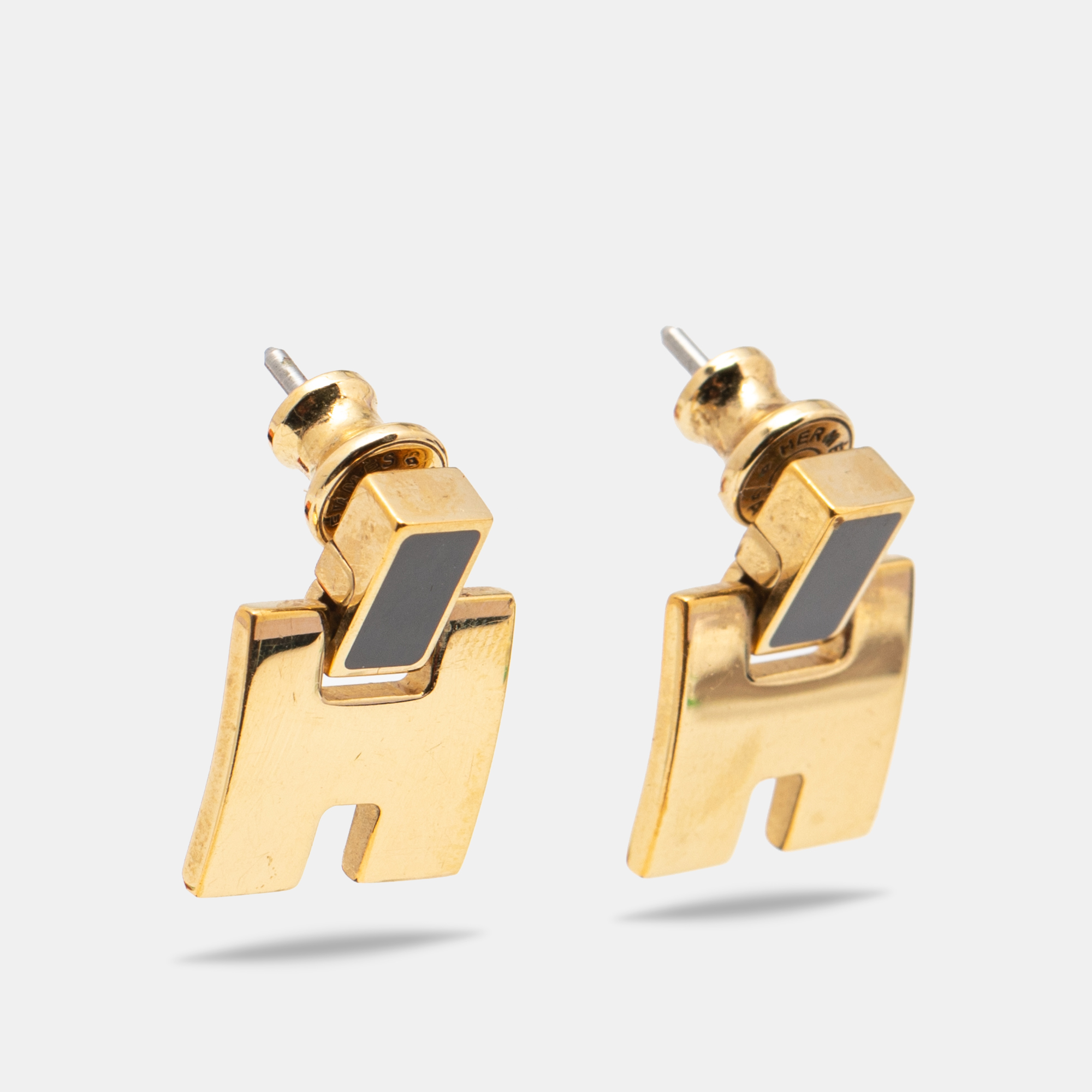 

Hermès Eileen Enamel Gold Plated Earrings