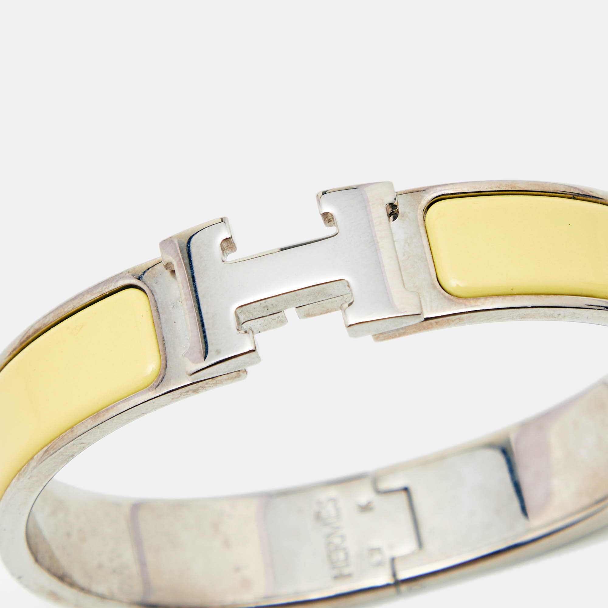 

Hermes Clic H Yellow Enamel Palladium Plated Narrow Bracelet