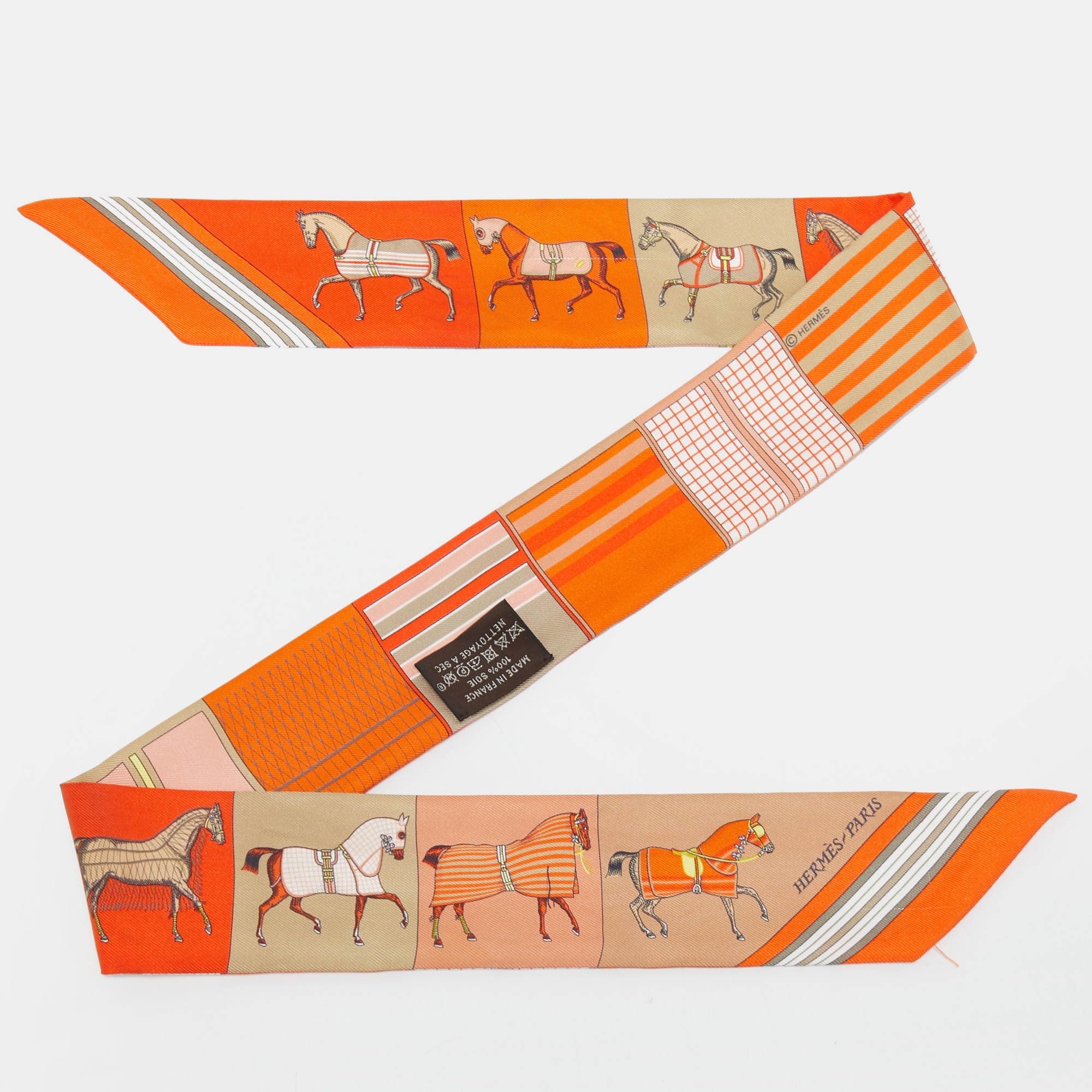 

Hermes Orange/Jaune Couvertures Nouvelles Silk Twilly