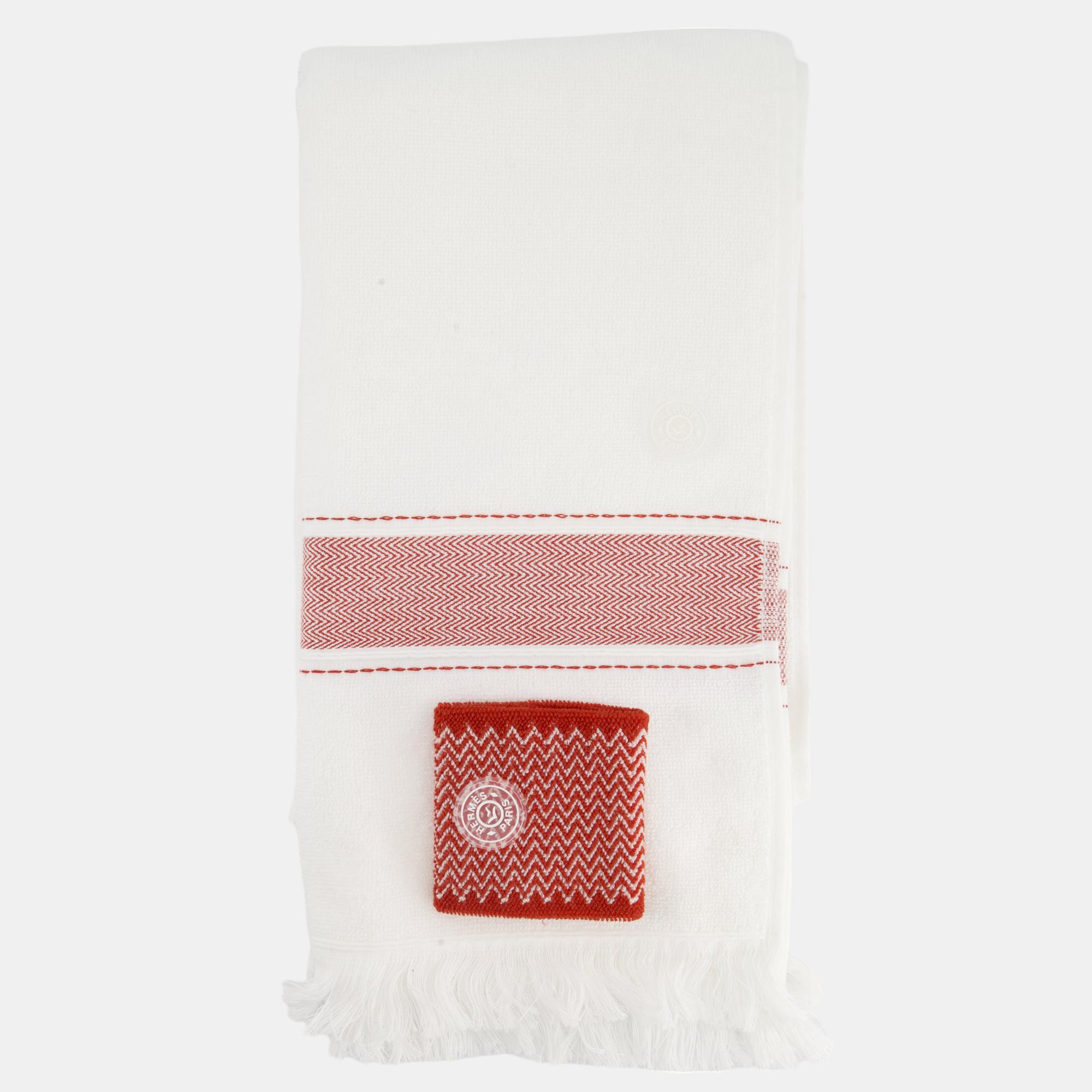 

Hermes Tennis Towel and Wristband Set, Red