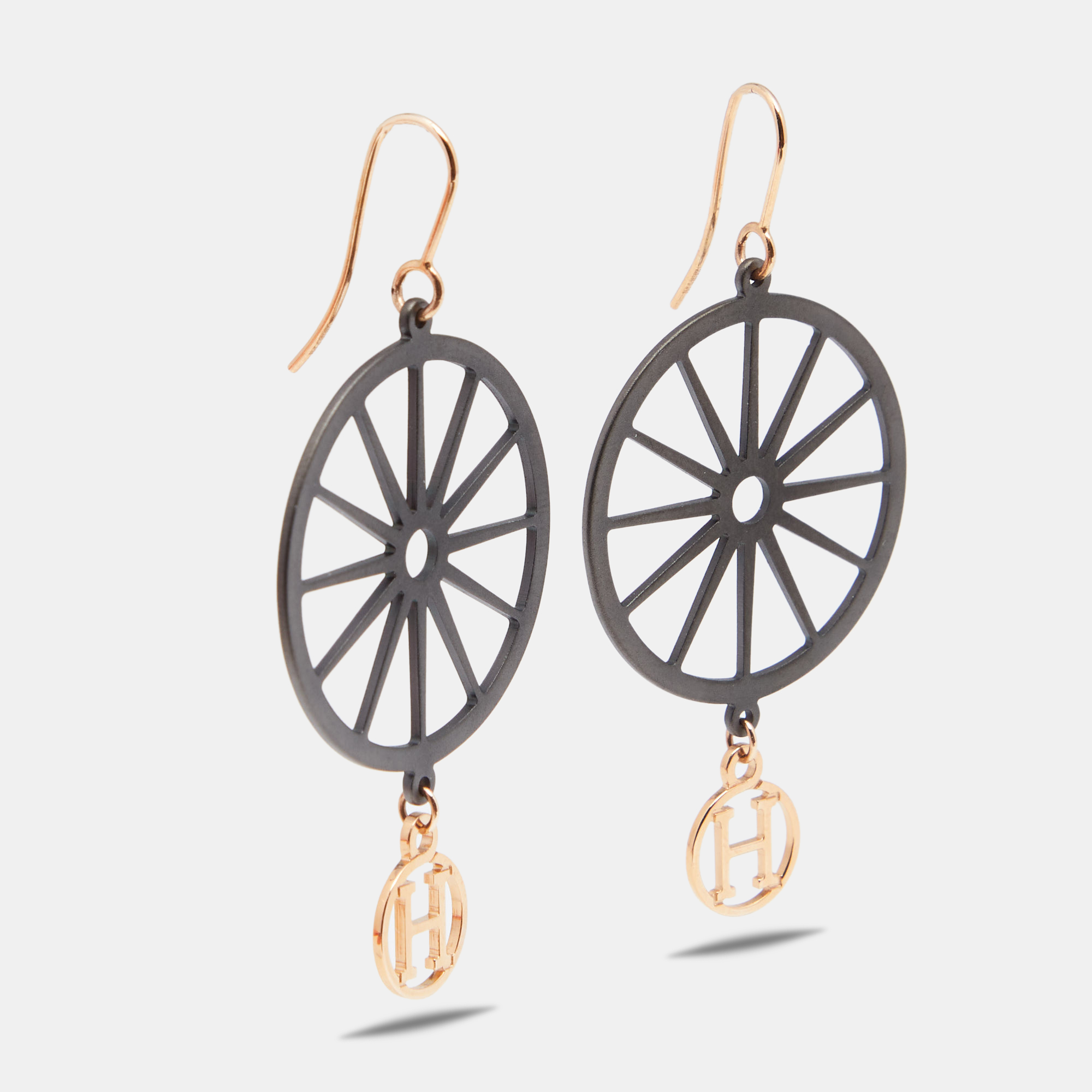 

Hermes Crazy Calèche Silver & 18K Rose Gold Long Hook Earrings