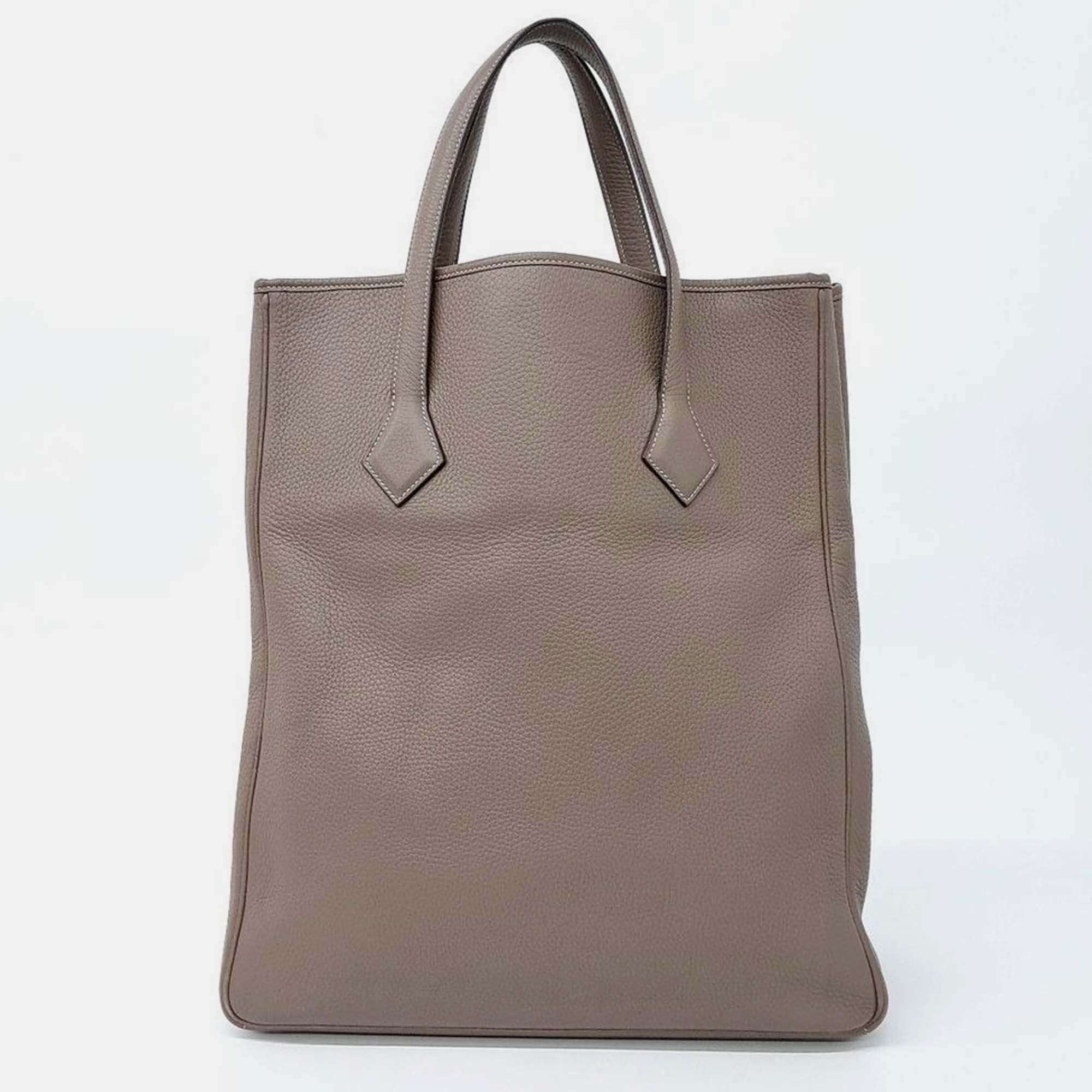 Pre-owned Hermes Victoria 1 Bag In Beige