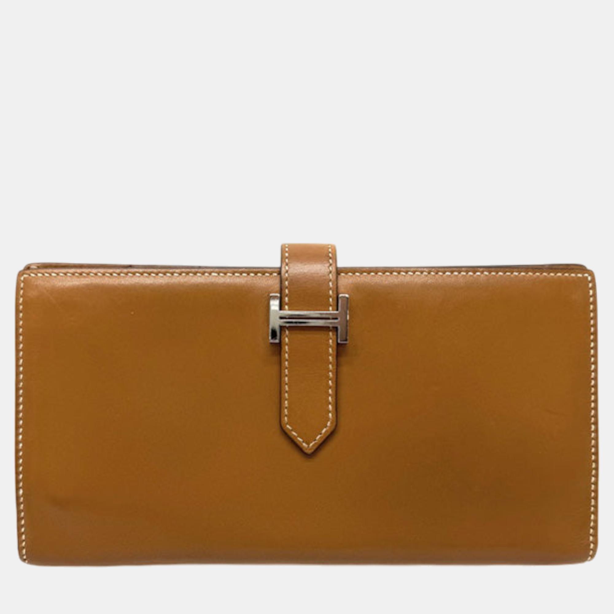 Pre-owned Hermes Gold Tadelakt Bearn Wallet In Brown